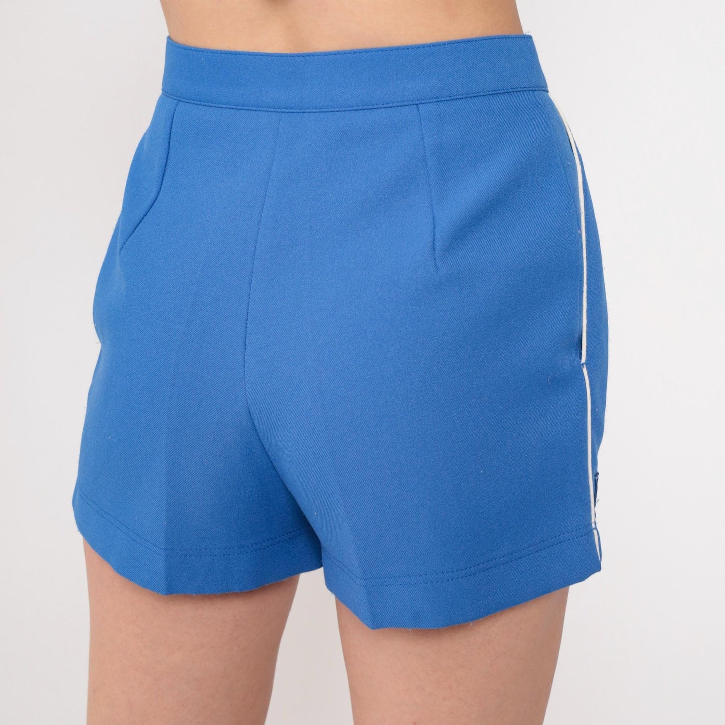 80s Ellesse Tennis Shorts Blue White Piping High Rise Pleated Small