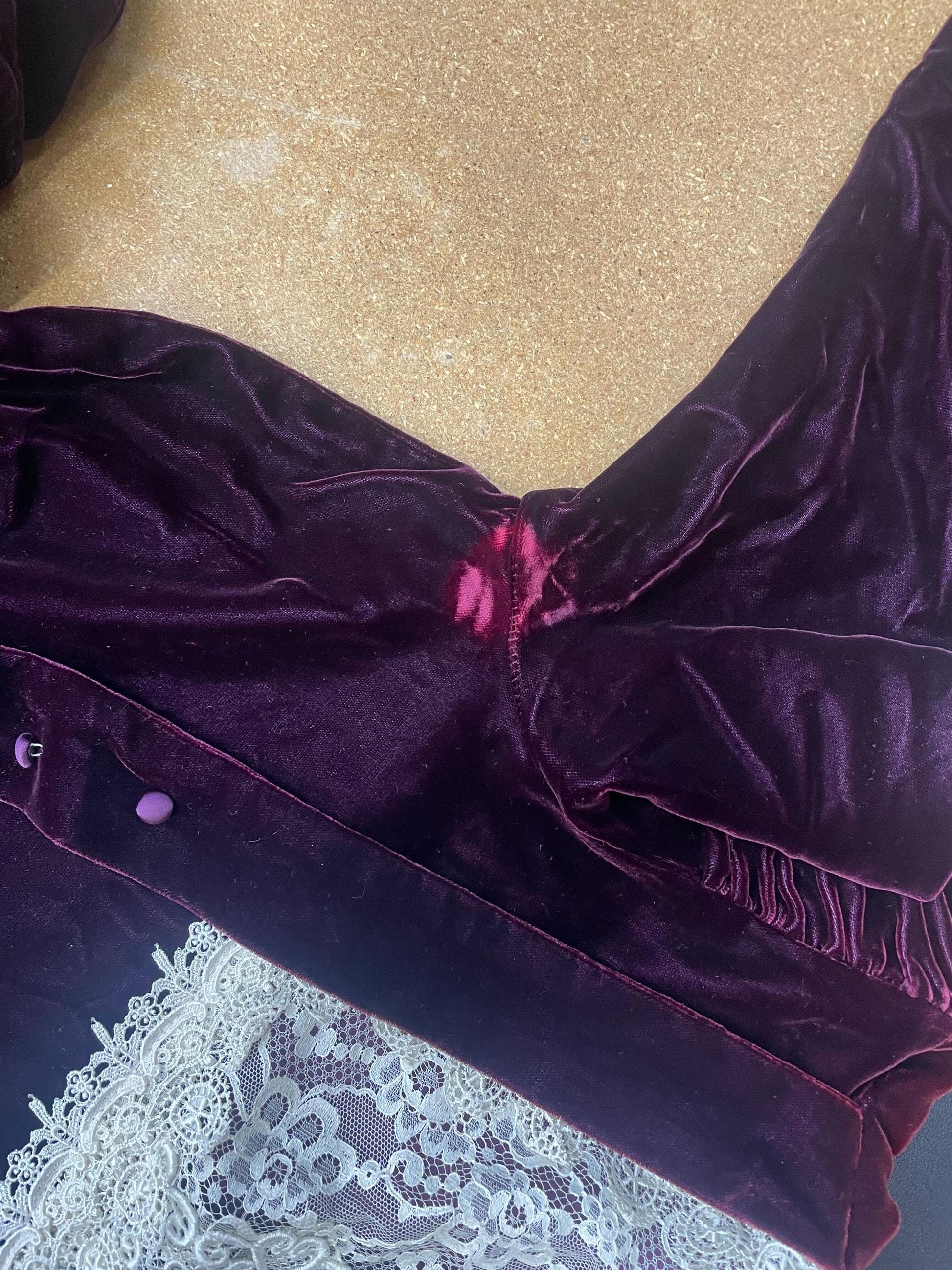 80s Jessica McClintock Purple Velvet Midi Dress Cream Lace High Neck Medium