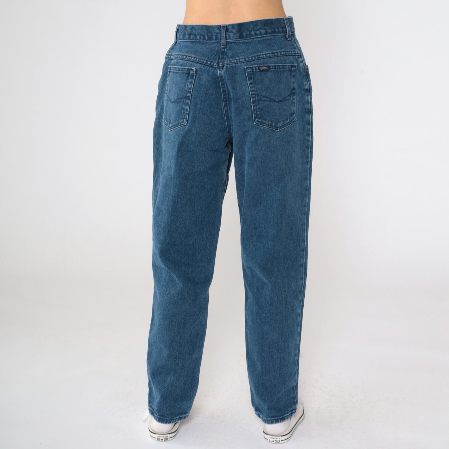 90s Chic Dark Wash High-Waisted Mom Jeans Tapered Medium