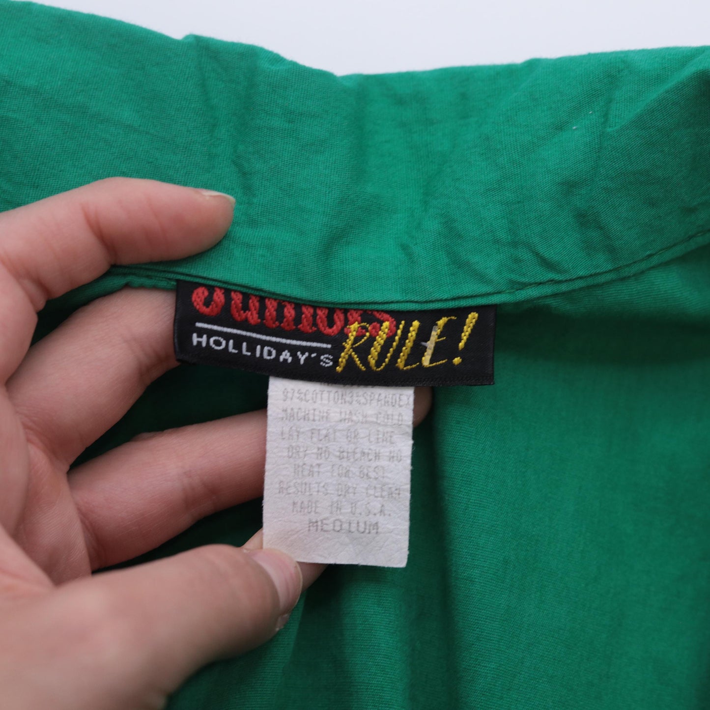 90s Kelly Green Button-Up Blouse Princess Seam Fitted Collared Top Medium