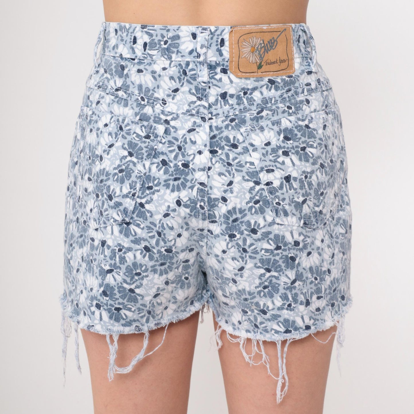 90s Floral Denim Shorts Blue White High Waist Frayed Cutoff Small