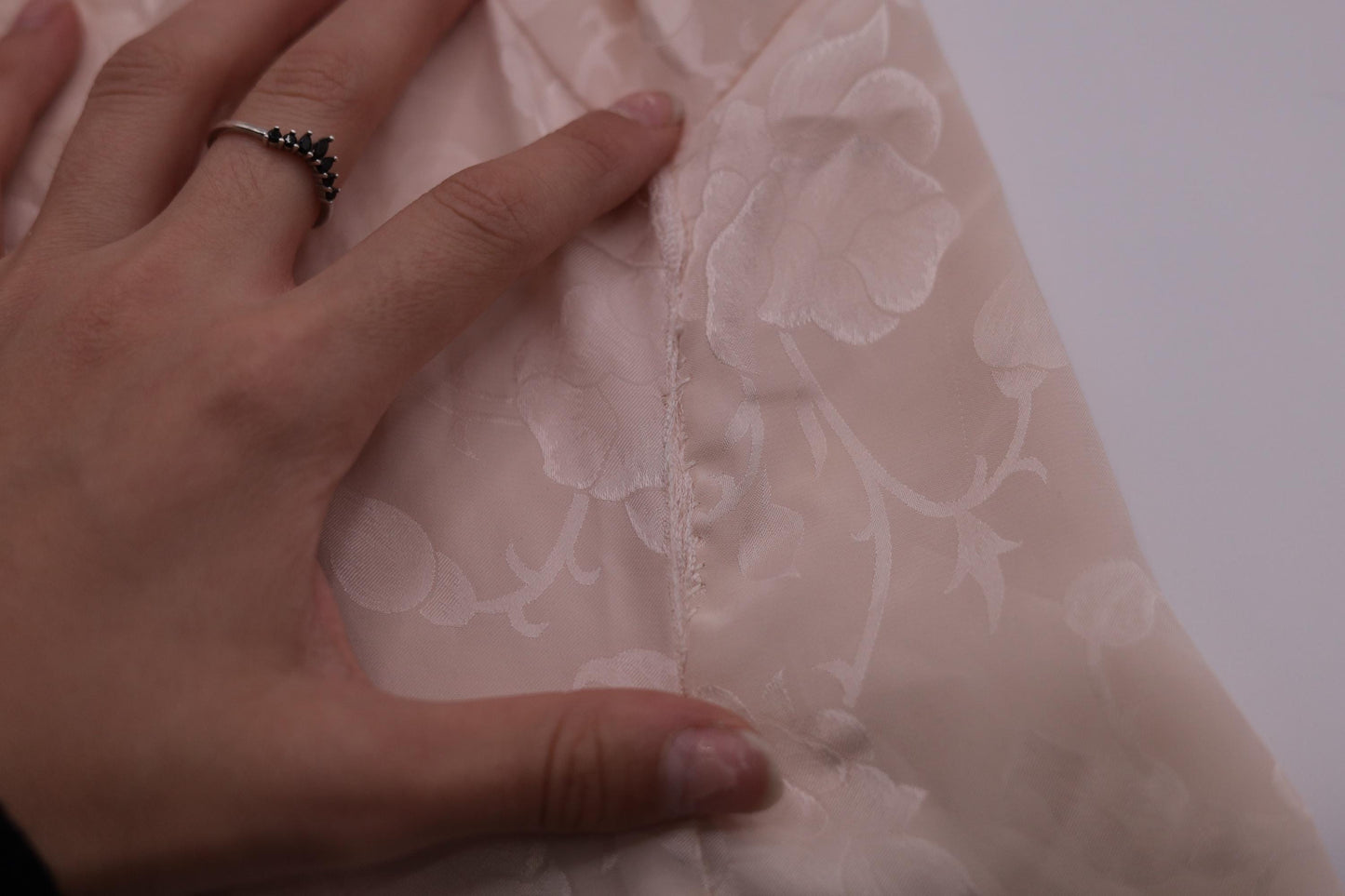 90s Barbizon Baby Pink Floral Embossed Nightgown Lace Trim Mini Large L