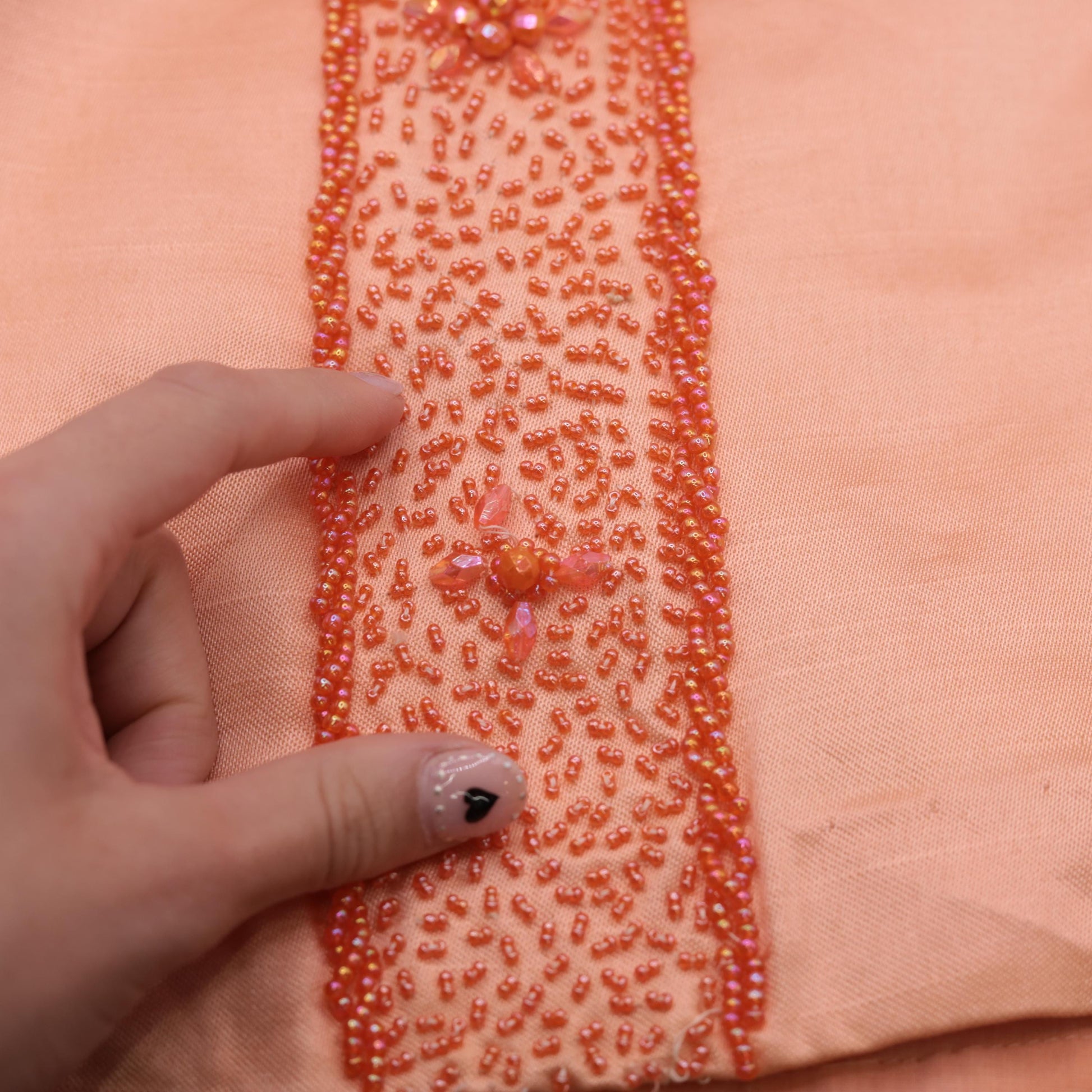 1960s Peach Beaded Sheath Dress Sleeveless V-Neck Mini Extra Small