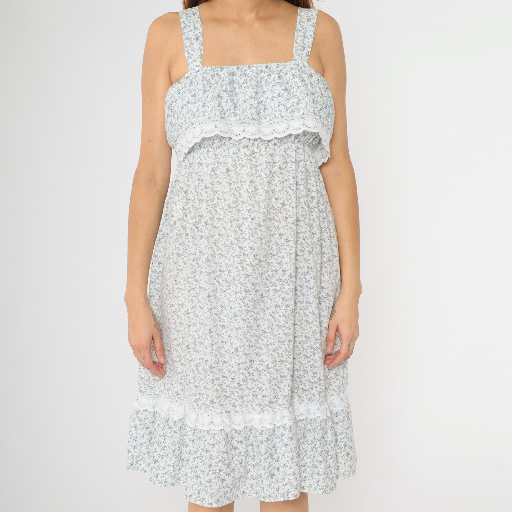 70s Floral Midi Dress Empire Waist Ruffle Lace Trim Blue White Small