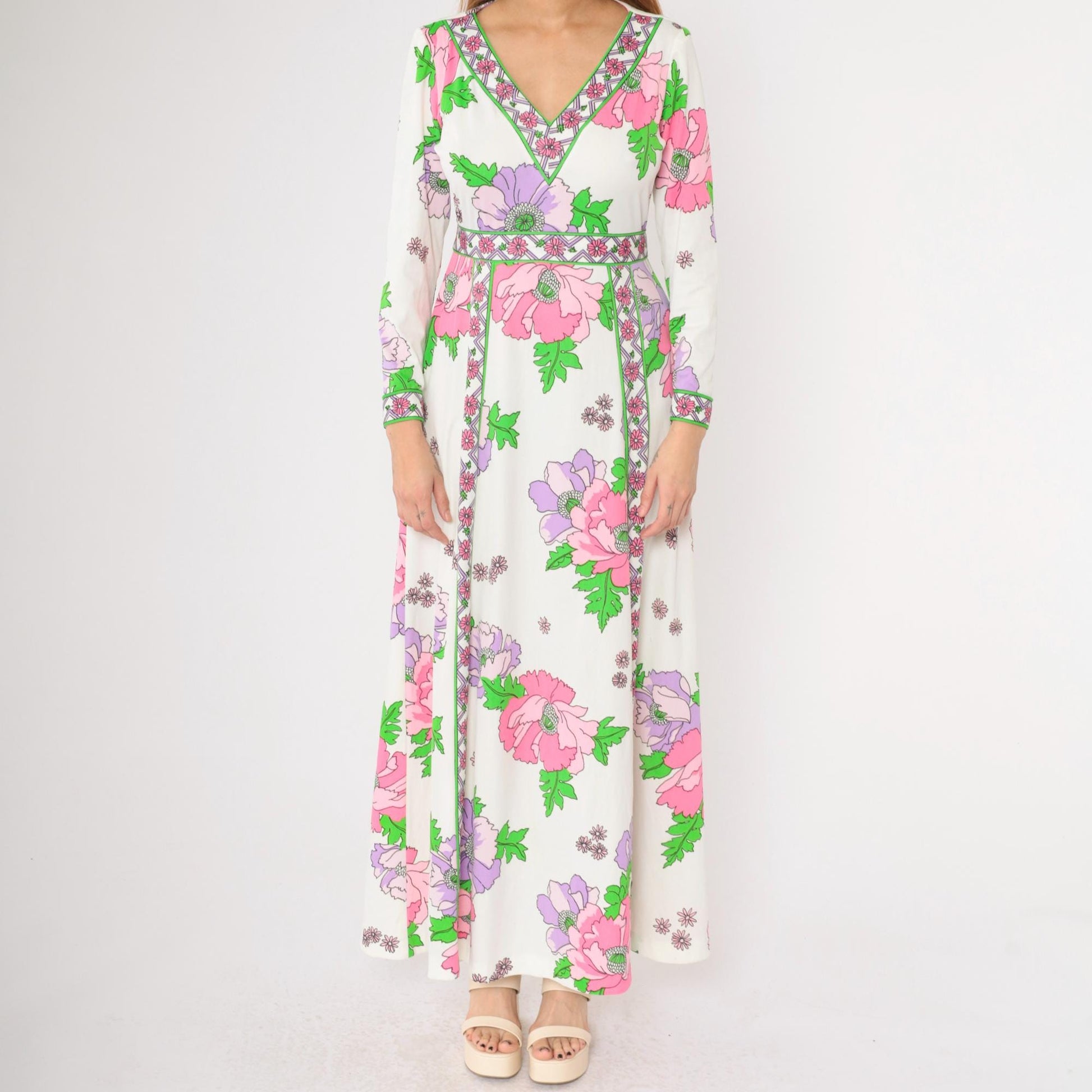 70s Floral Maxi Dress White Pink Purple Green V-Neck Long Sleeve Medium M