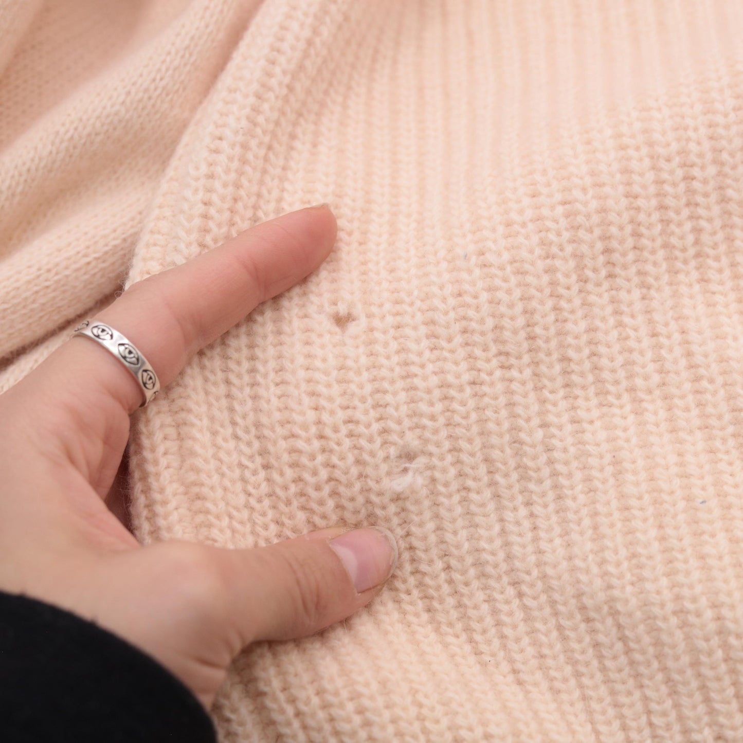 80s Peach Wool Angora Cardigan Deep V Neck Ribbed Button Up Medium