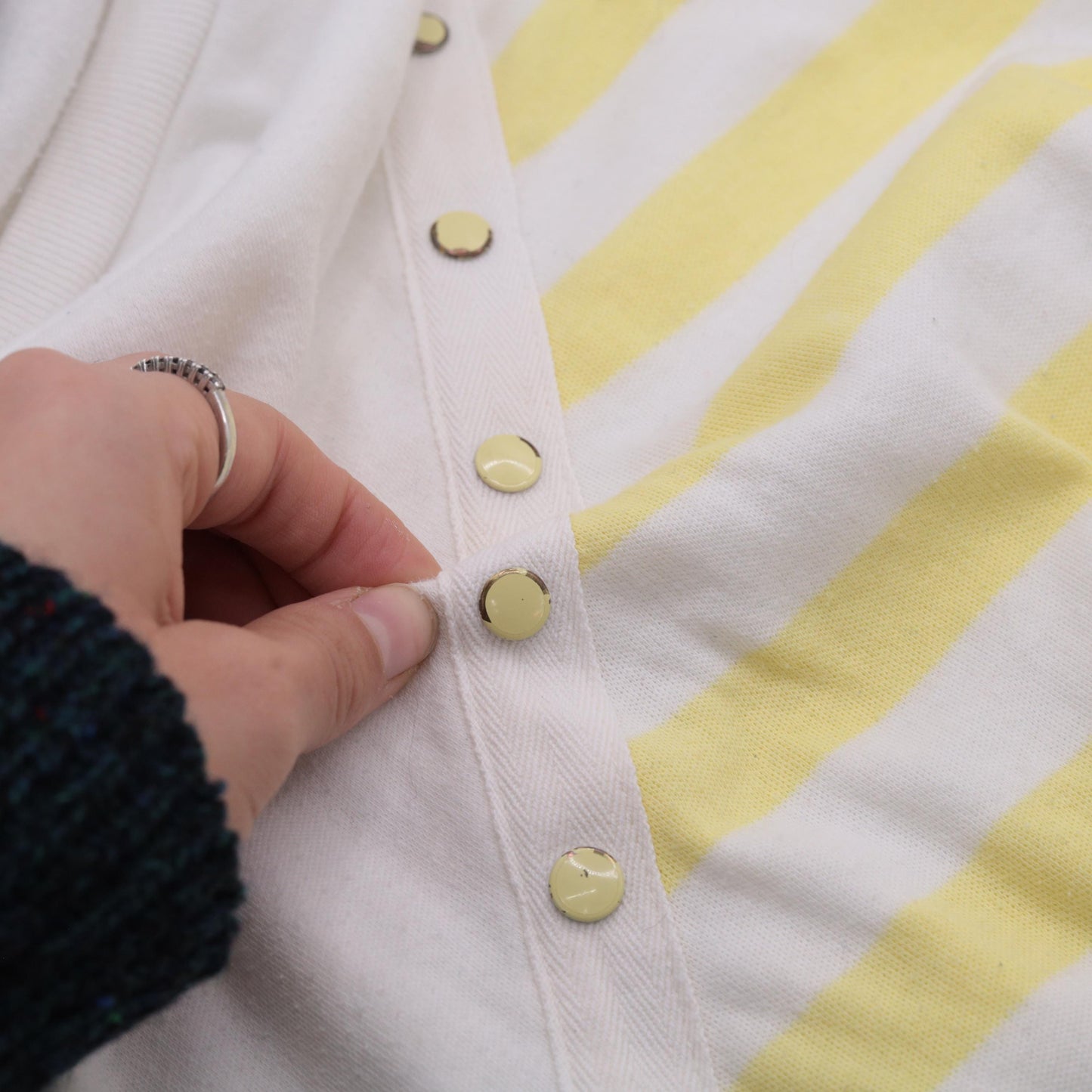80s White Stag Striped Short Sleeve Shirt Yellow Banded Hem Medium