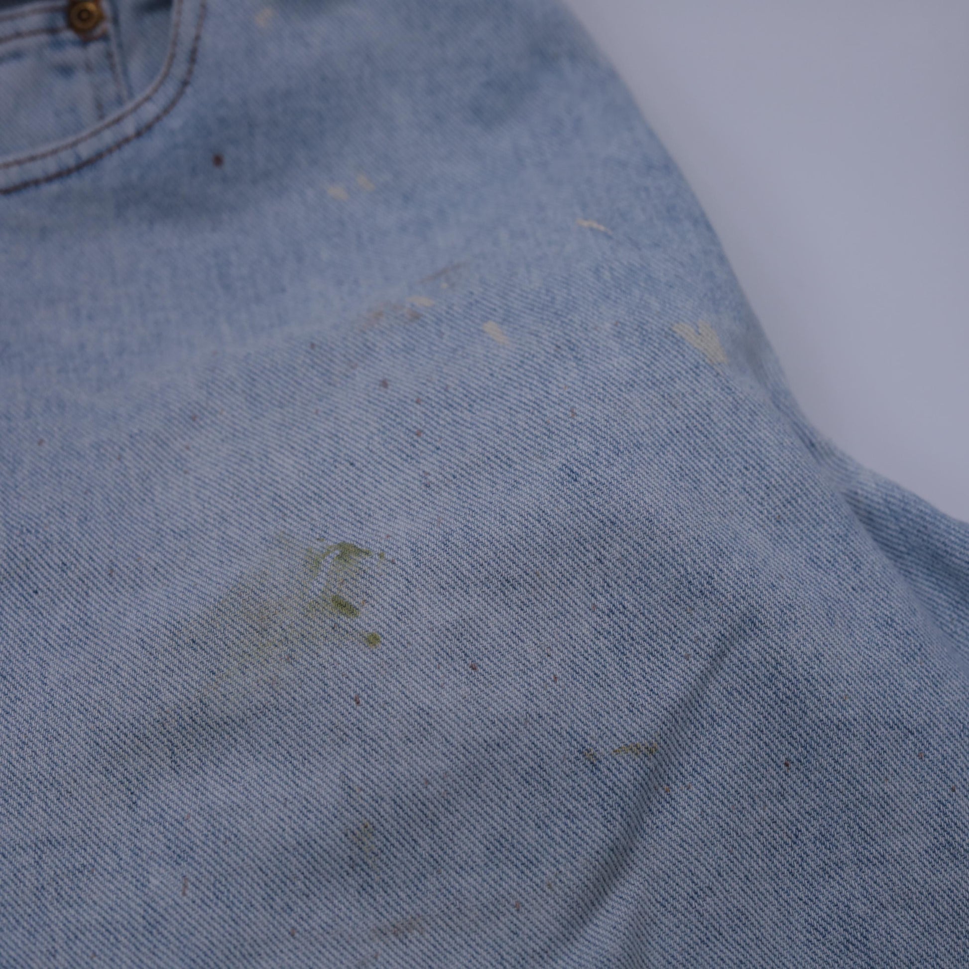 Y2K Eddie Bauer High-Waisted Denim Shorts Blue Paint Distressed Men's 34