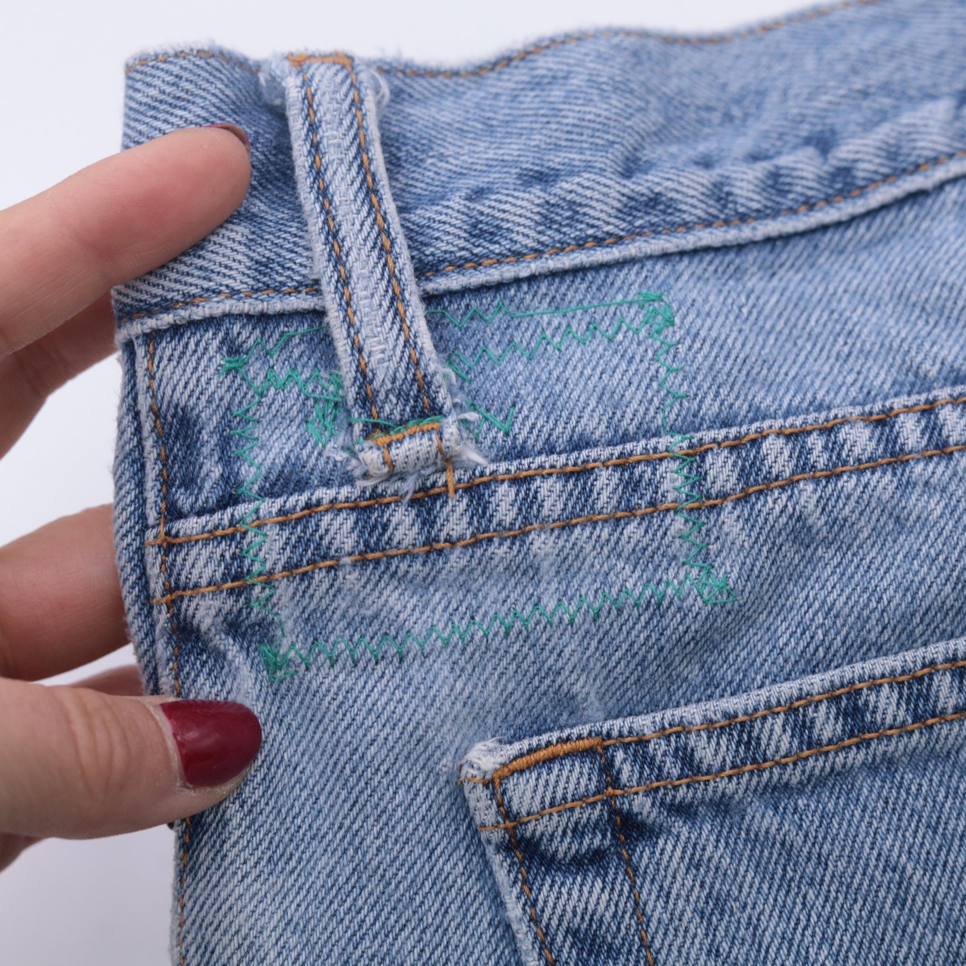 Y2K Levi's Cutoff Denim Shorts Blue Low Rise Frayed Hem Extra Small
