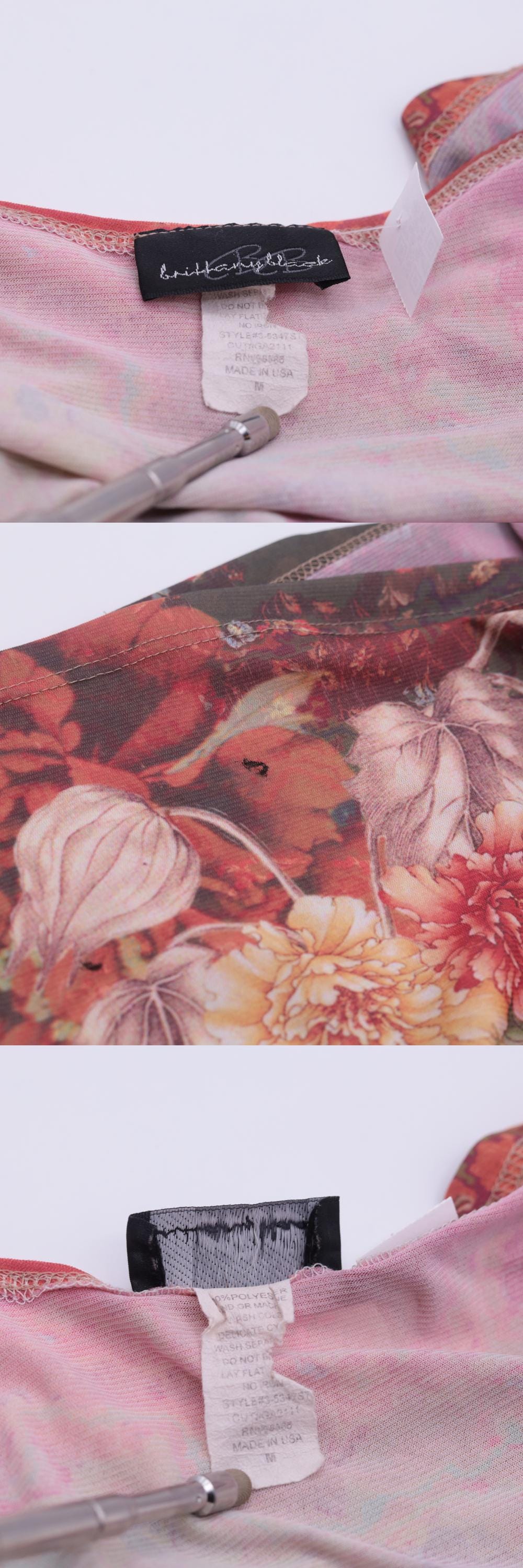 Y2K Floral Graphic V-Neck Blouse Short Sleeve Fitted Top Medium M