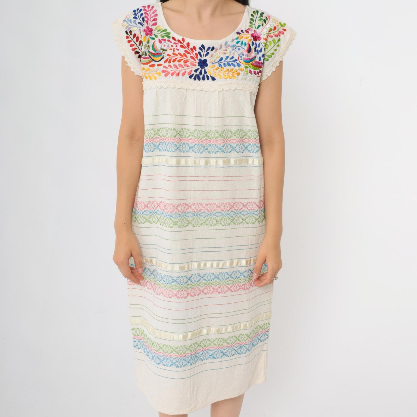 90s Mexican Embroidered Cotton Midi Dress Off-White Floral Bird Small S