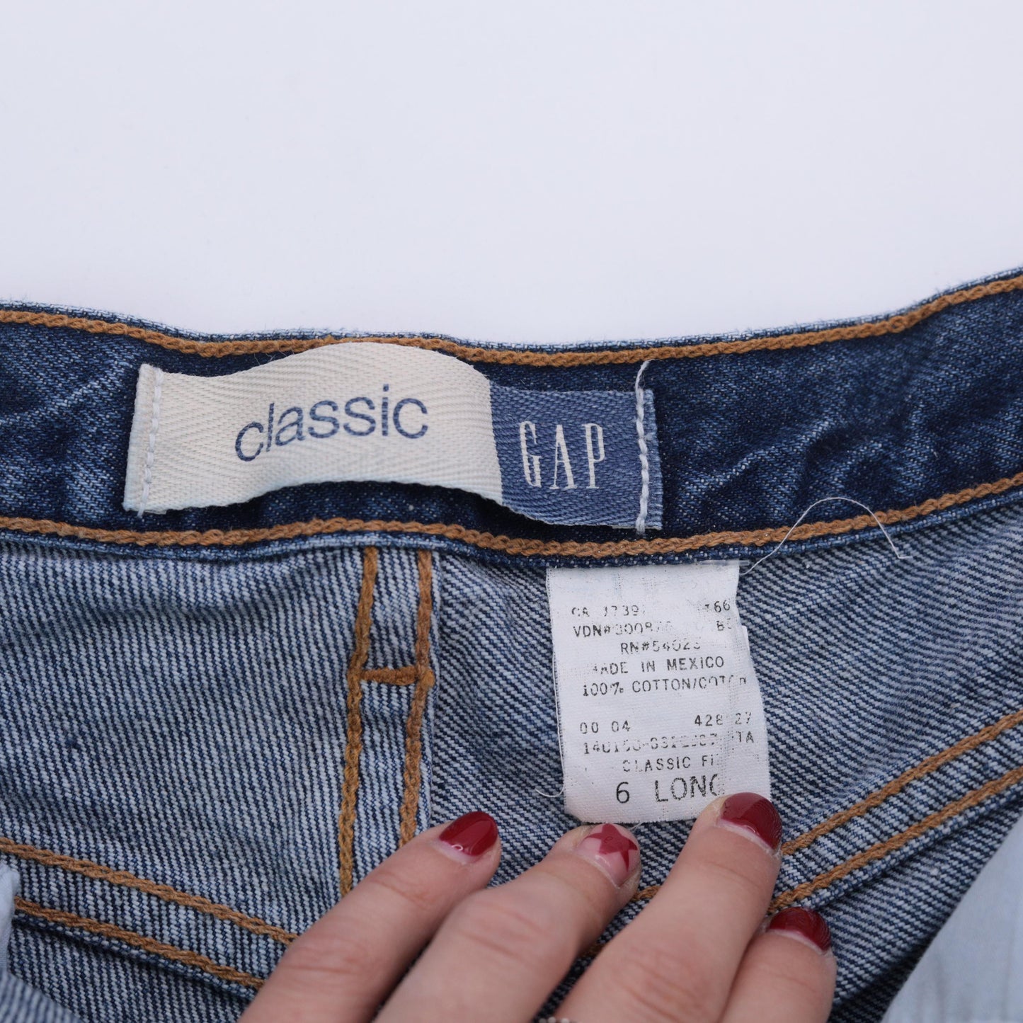 90s GAP High Waisted Mom Jeans Medium Blue Straight Leg Denim Size 6 Long