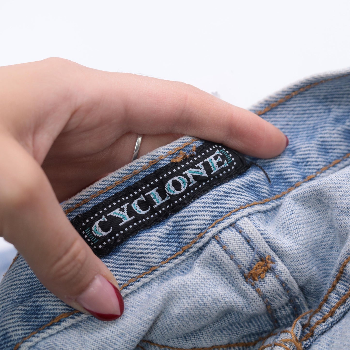 90s Floral Embroidered Blue Denim Shorts High Waisted Jean Shorts Medium