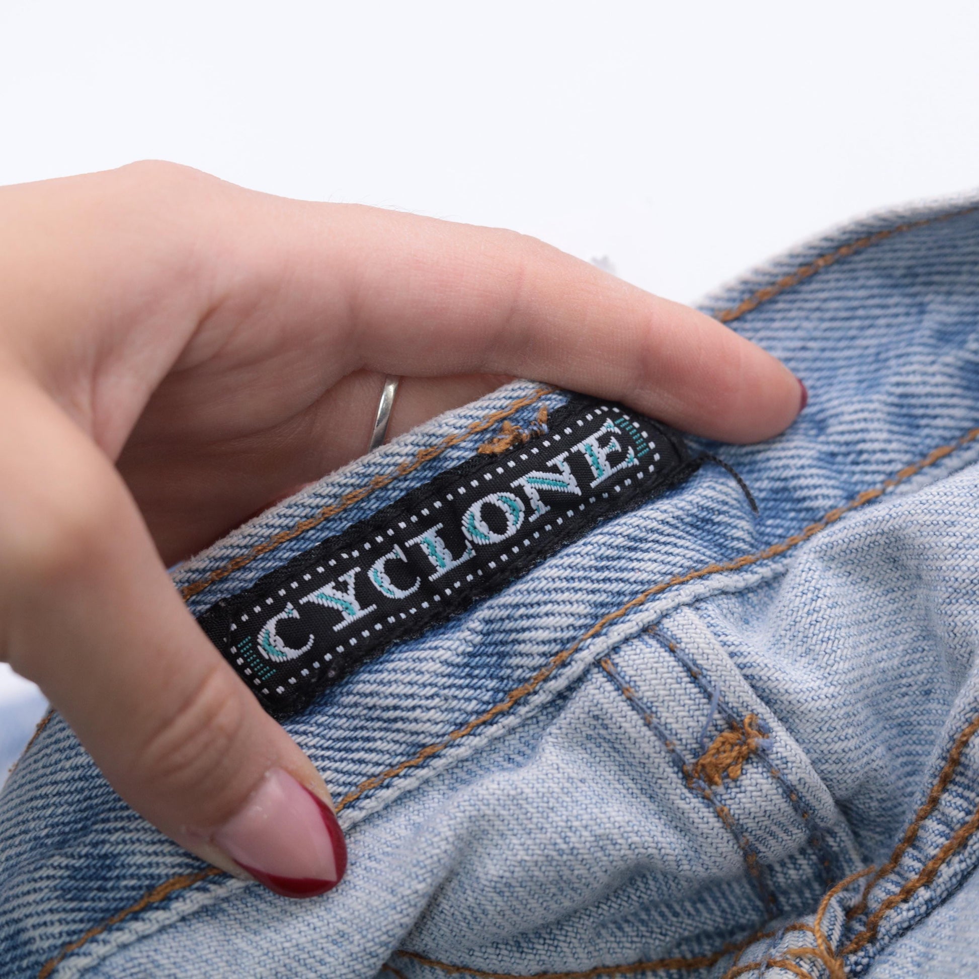 90s Floral Embroidered Blue Denim Shorts High Waisted Jean Shorts Medium