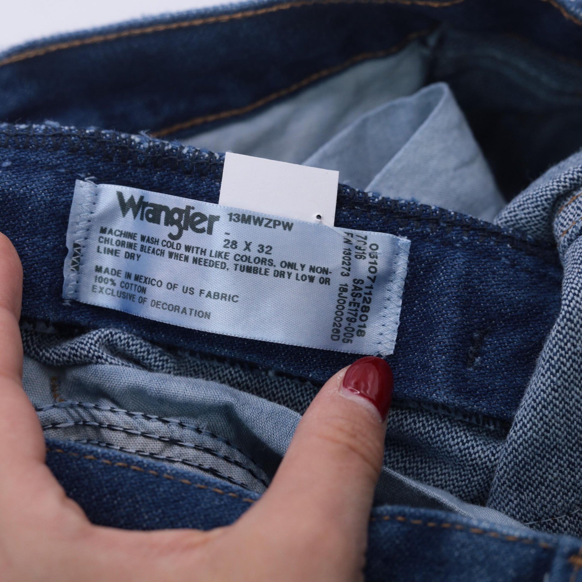 90s Wrangler Jeans 28x32 High Rise Straight Leg Blue Denim Small