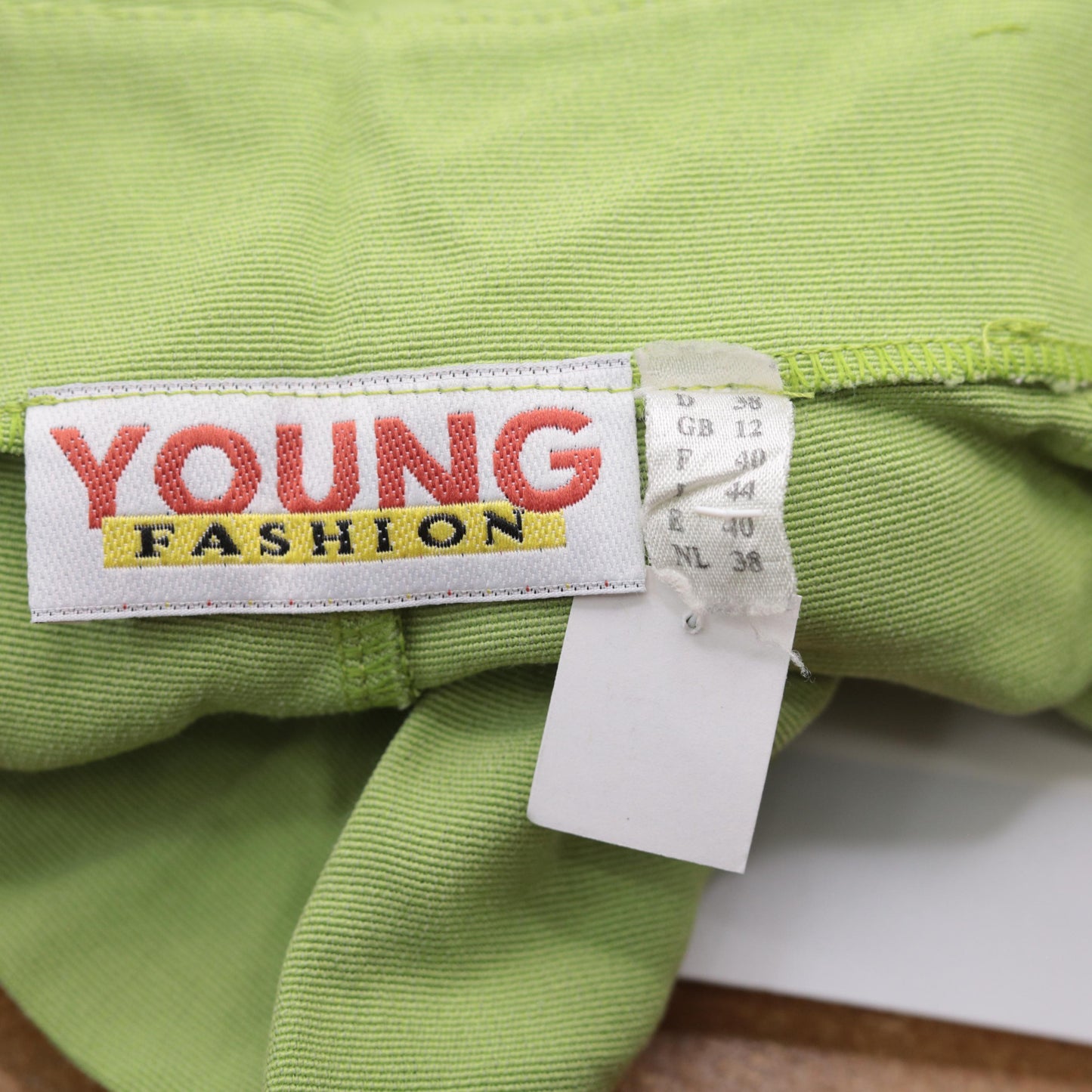 90s Young Fashion Lime Green High-Waisted Shorts Tailored Cotton Medium M