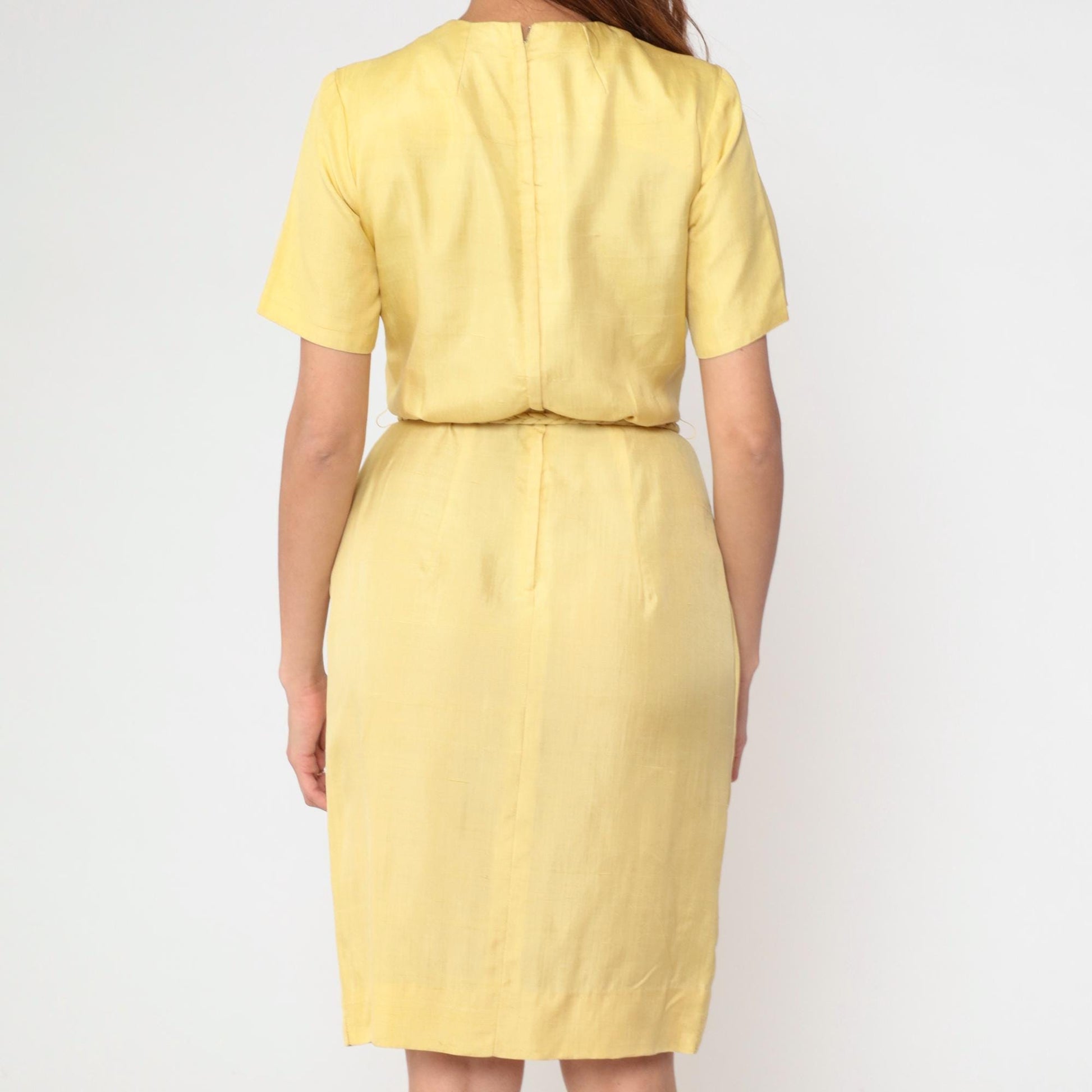 1960s Yellow Silk Shift Dress Crew Neck Belted Short Sleeve Small S