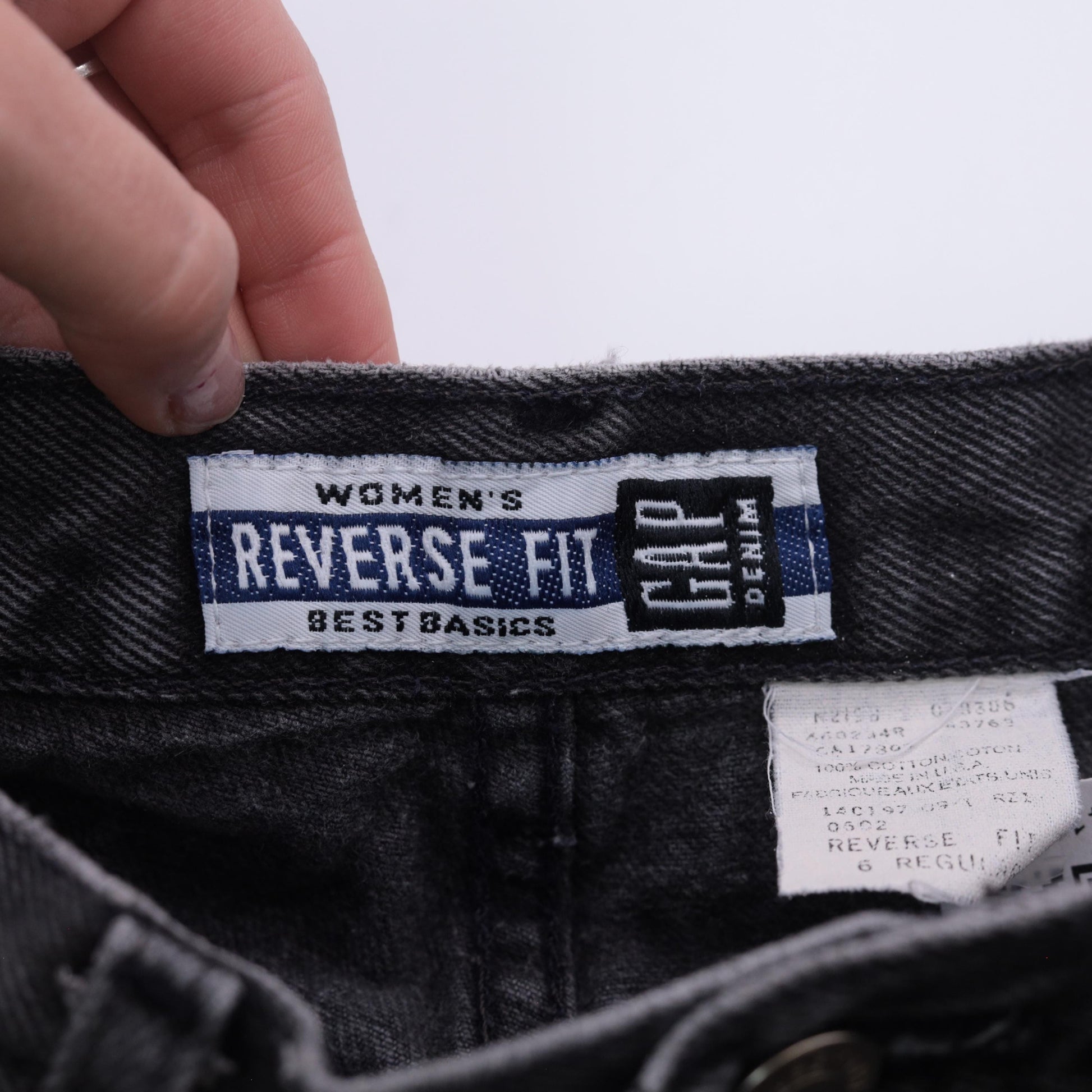 90s GAP Black High Waisted Jeans Relaxed Tapered Cotton Denim Small 6