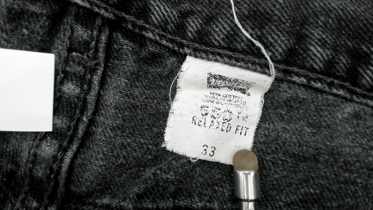 Y2K Levi's 550 Black Denim Cut-Off Shorts High Waisted Medium