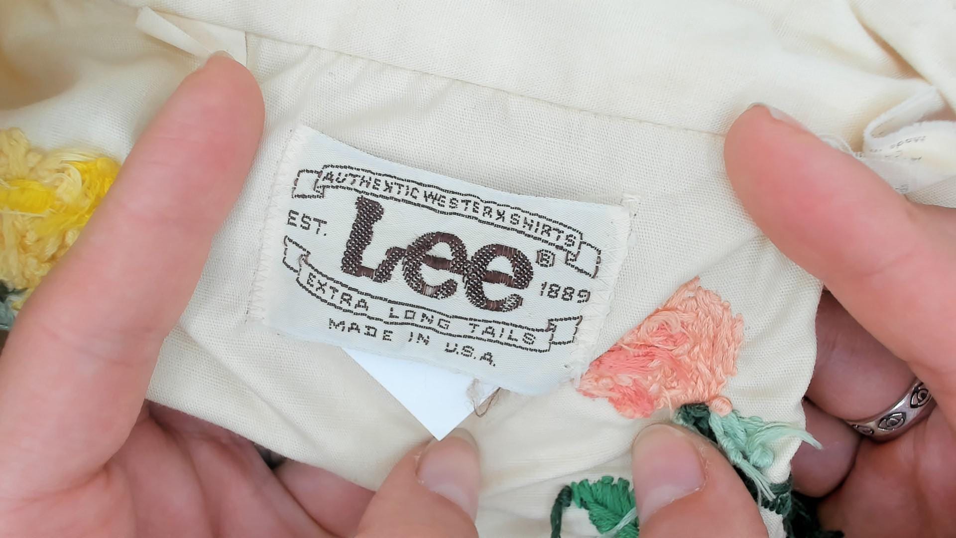 70s Lee Western Shirt Cream Floral Embroidered Pearl Snap Unisex Large
