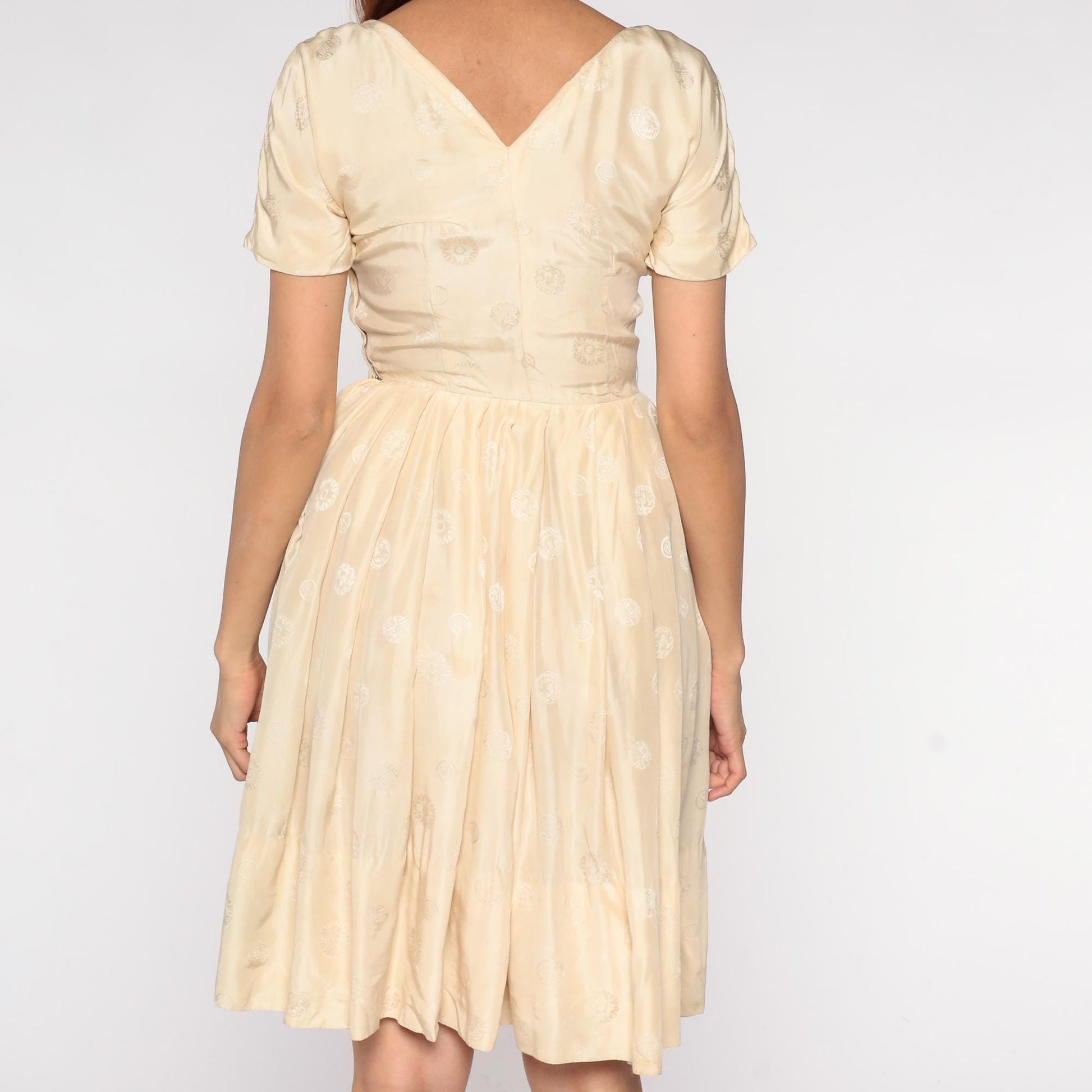 60s Cream Embroidered Floral Dress Short Sleeve Fit Flare Midi Extra Small XS