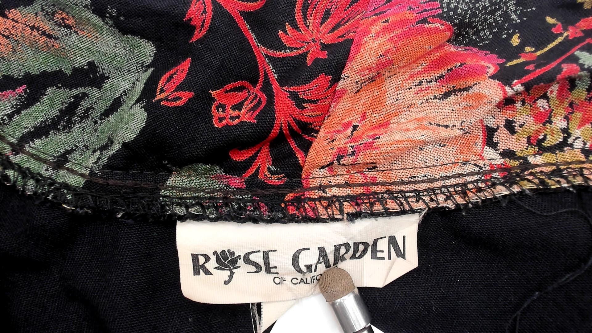 90s Black Kimono Cardigan Floral Rose Garden Trim Open Front Rayon Large