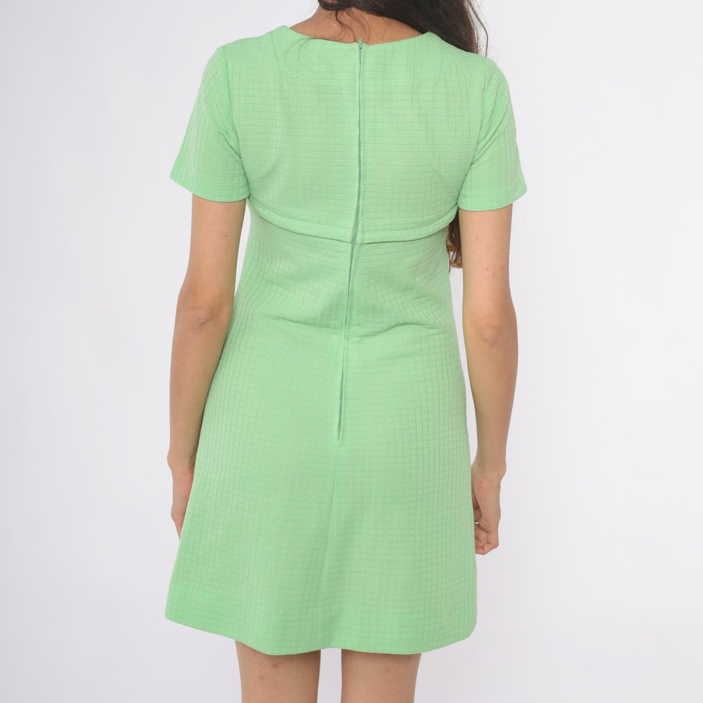 60s Mint Green Mini Shift Dress Scallop Trim Grid Texture Short Sleeve Extra Small XS