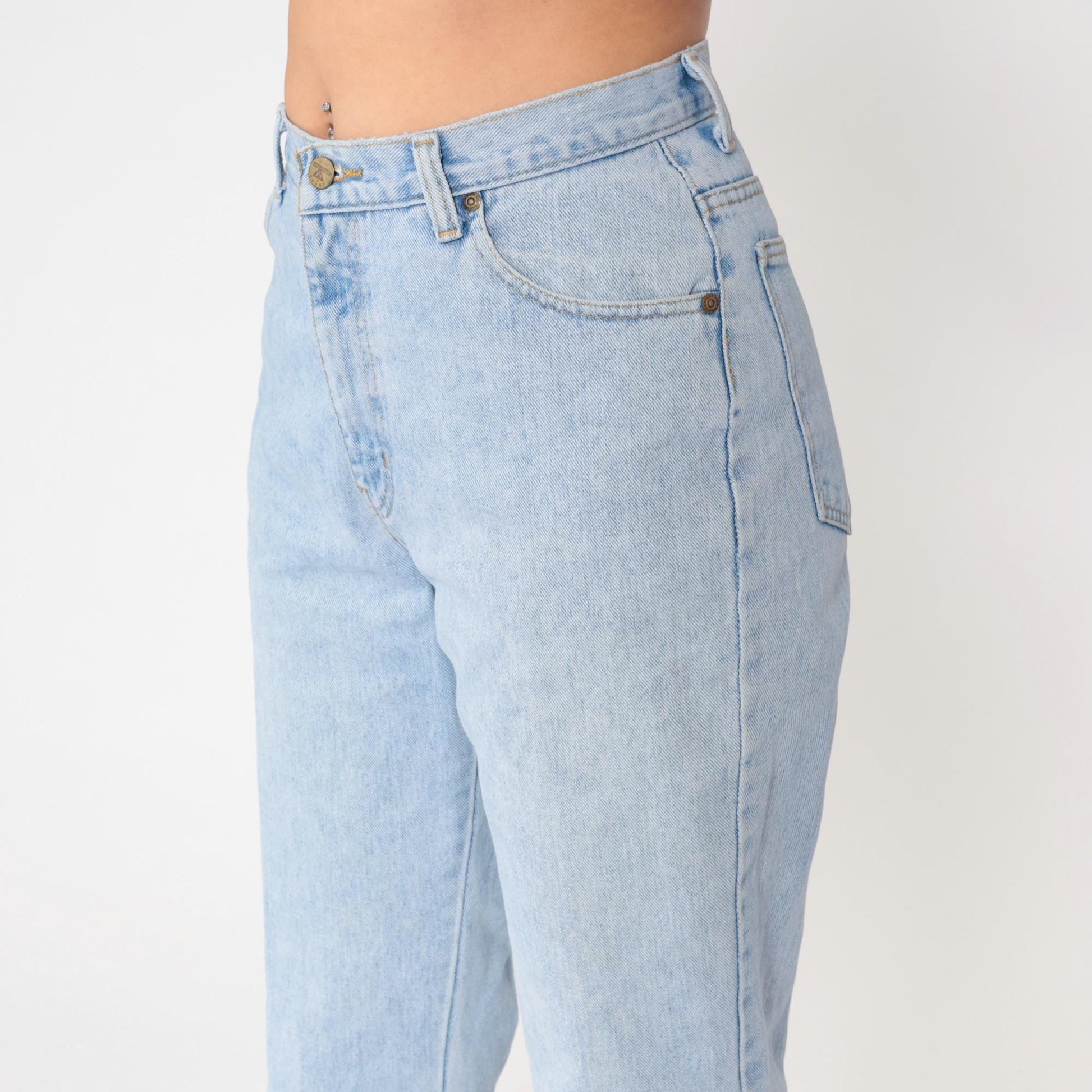 90s Light Blue High-Waisted Straight Leg Jeans Cotton Denim Medium