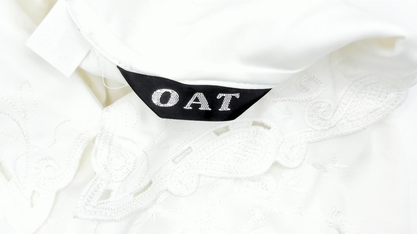 90s Embroidered Collar Blouse White Button Front Long Sleeve Medium