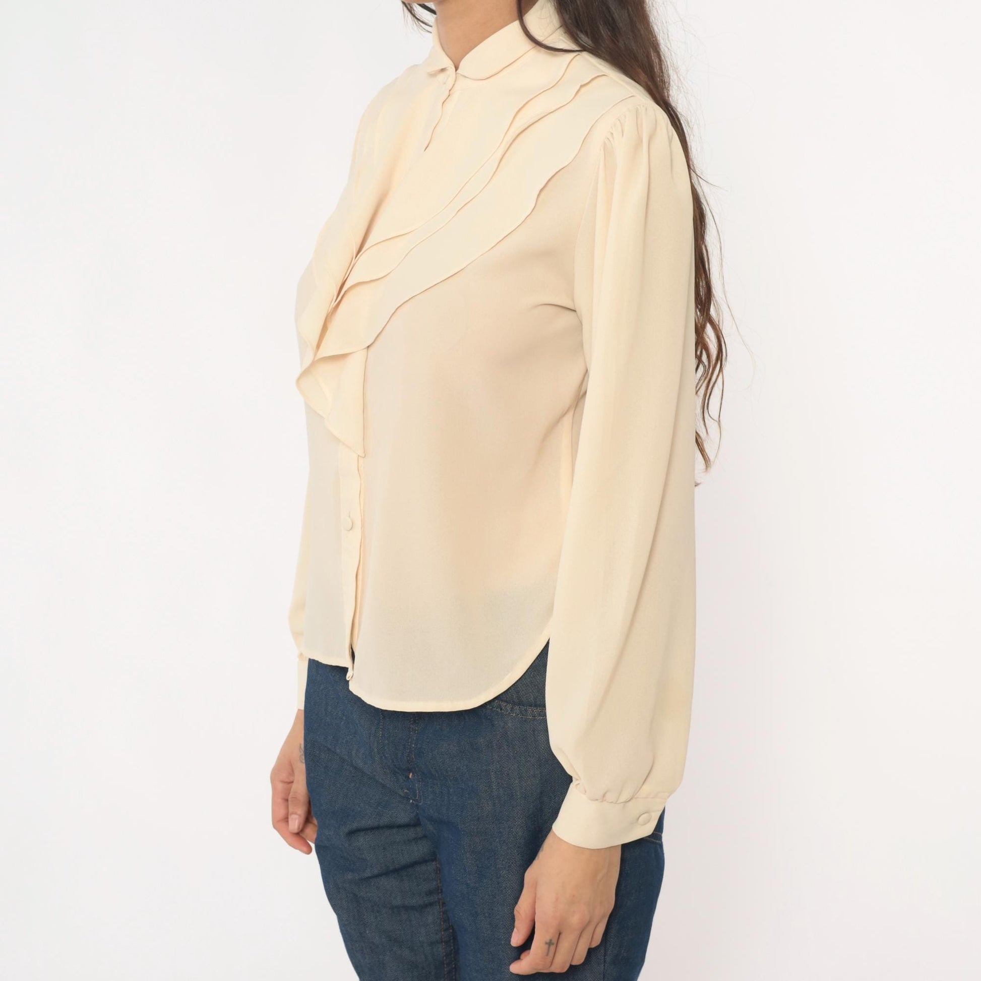 70s Cream Peter Pan Collar Blouse Puff Sleeve Button Front Ruffle Medium