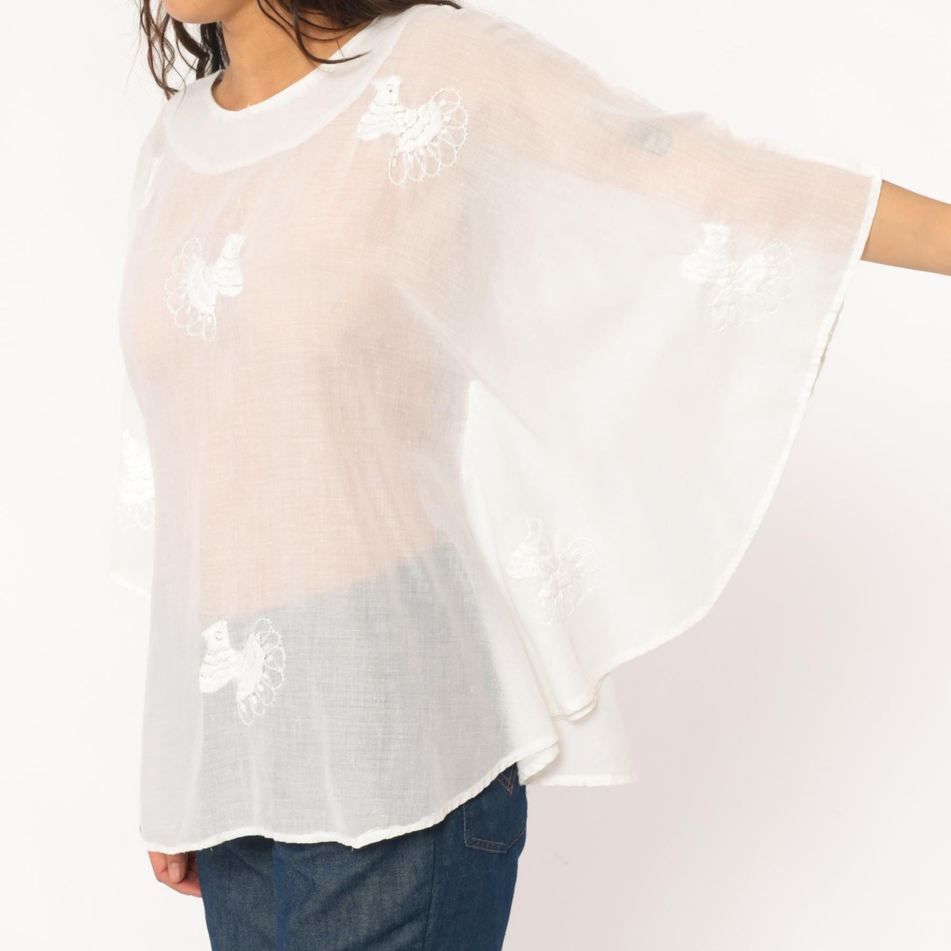 80s White Embroidered Bird Tunic Sheer Cotton Peter Pan Collar Kimono Sleeve Small Medium