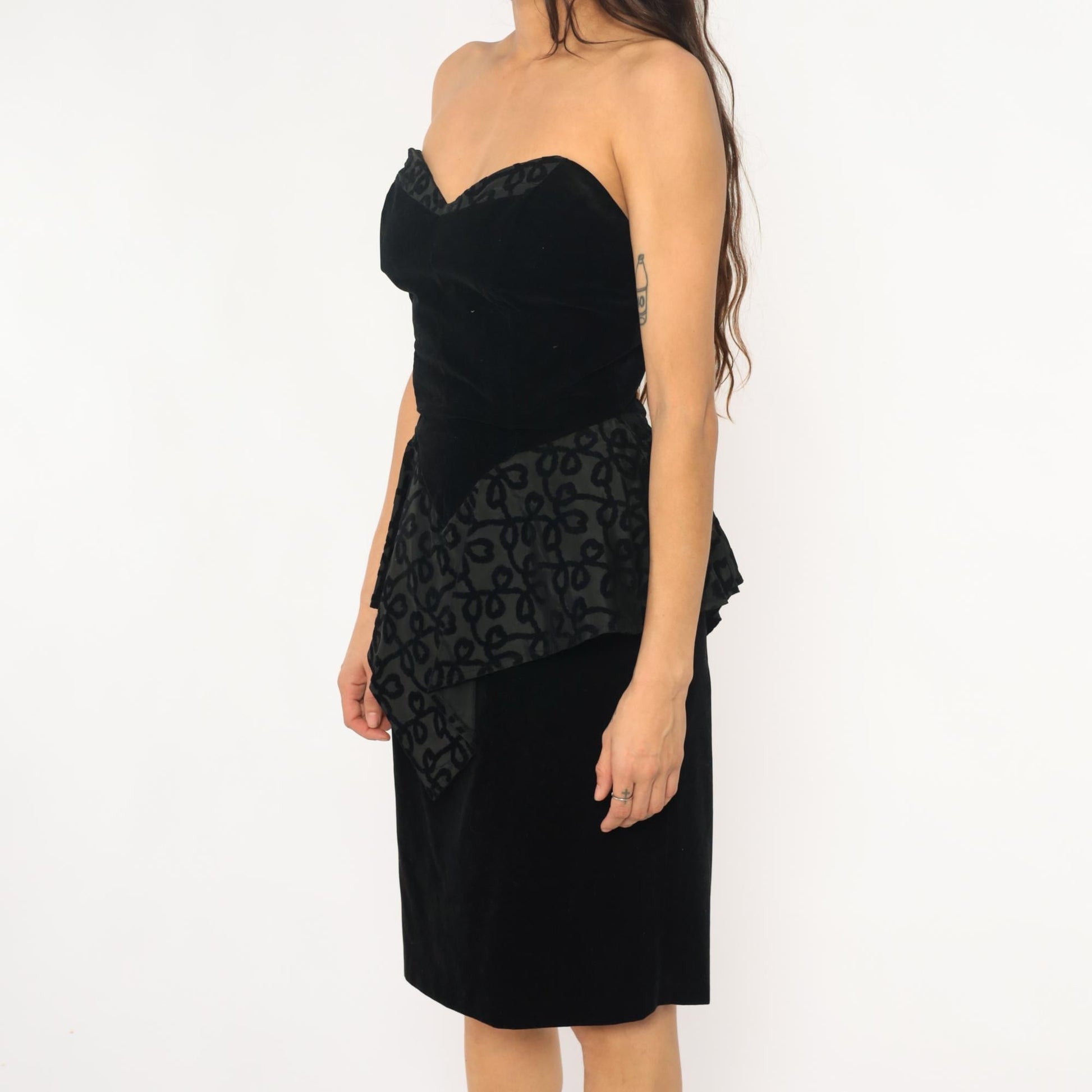 90s Milarzo Black Velvet Strapless Dress Sweetheart Neckline Peplum Extra Small XS
