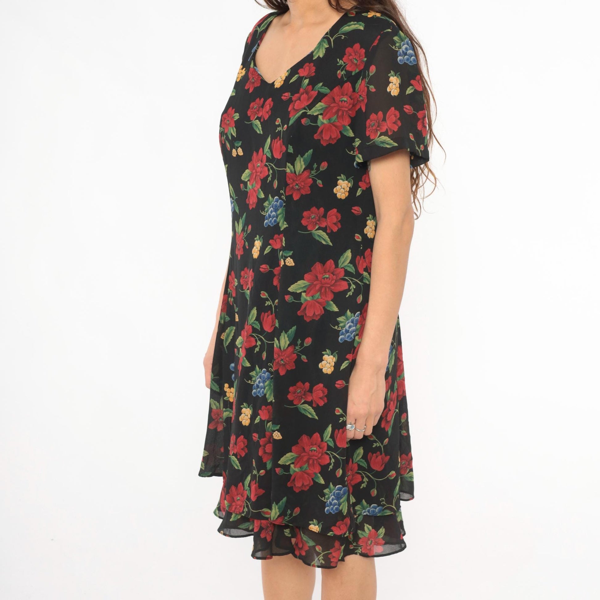 90s Olivia Rose Floral Knee-Length Dress Black Red Grape Print Medium M