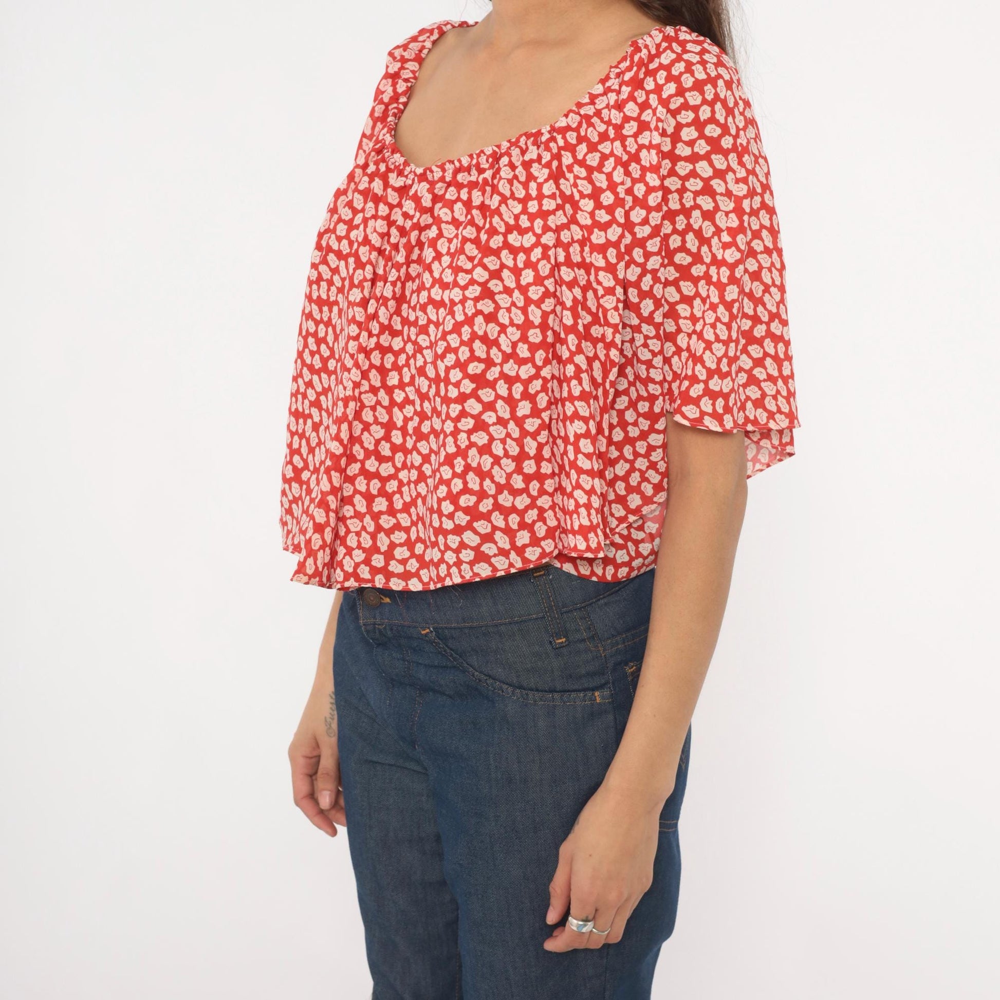 90s Red Floral Off-Shoulder Crop Top Flutter Sleeve White Leaf Print Small