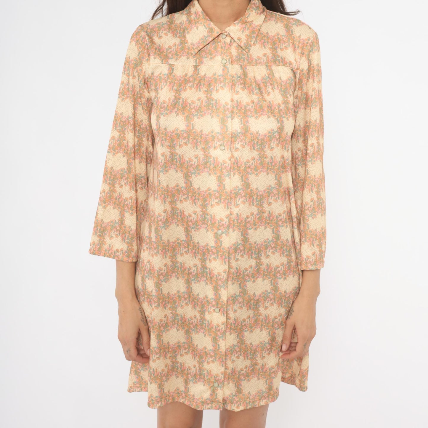 70s Floral Cream Tan Shirt Dress Snap Front Long Sleeve Knee-Length Medium M