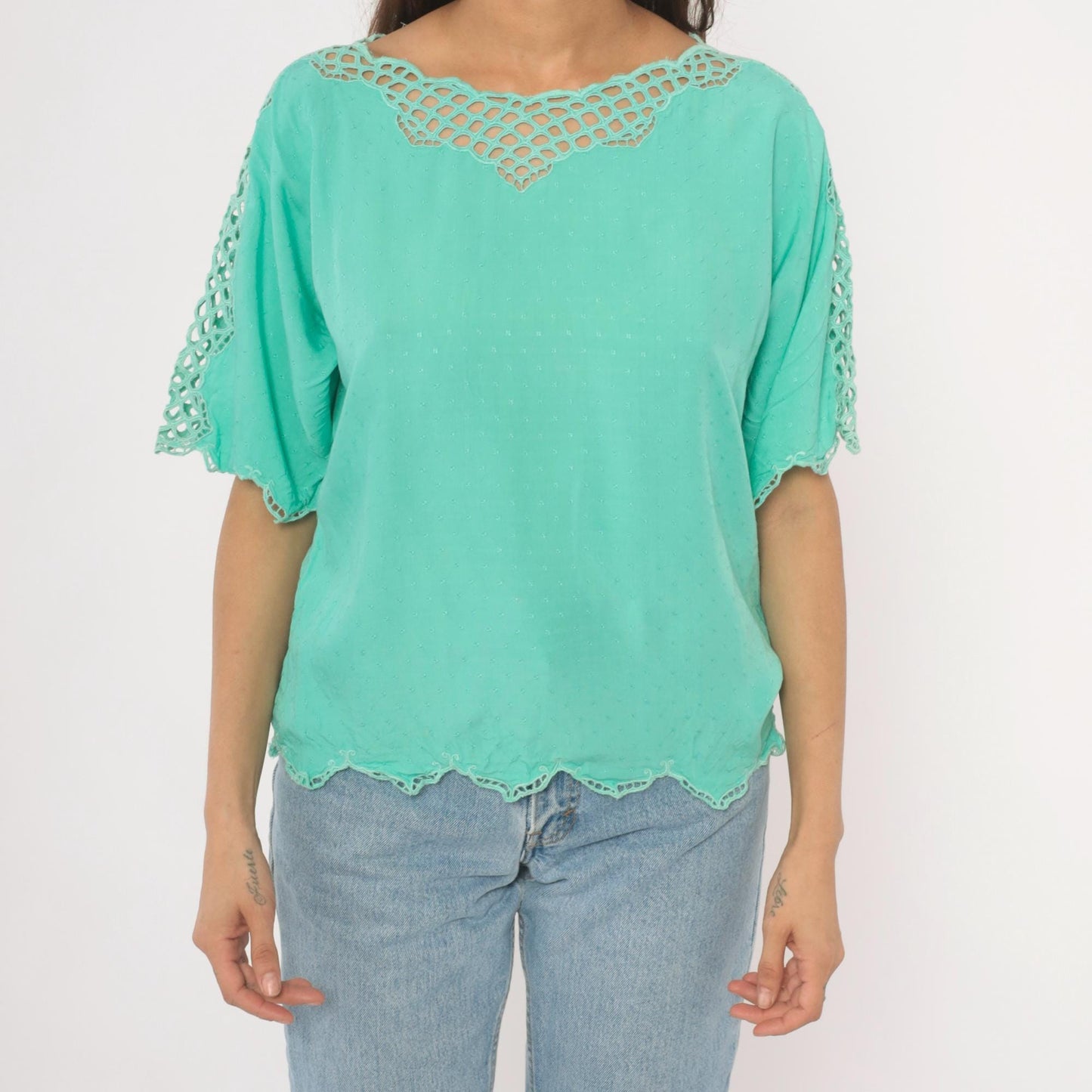 90s Bali Emerald Mint Green Cutwork Lace Blouse Scalloped Batwing Sleeve Small