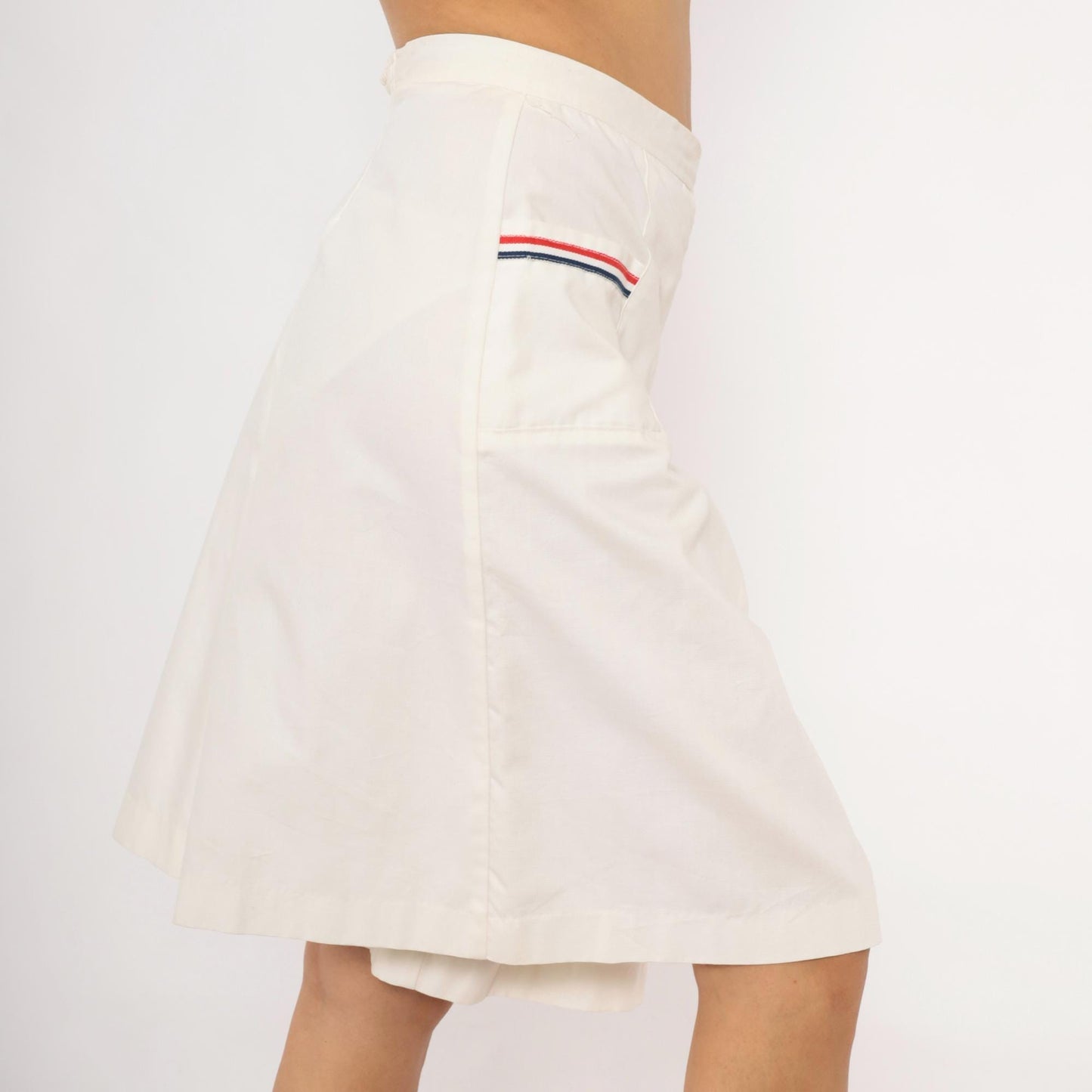70s White Pleated Culottes Red Navy Stripe Trim Cotton Preppy Medium M