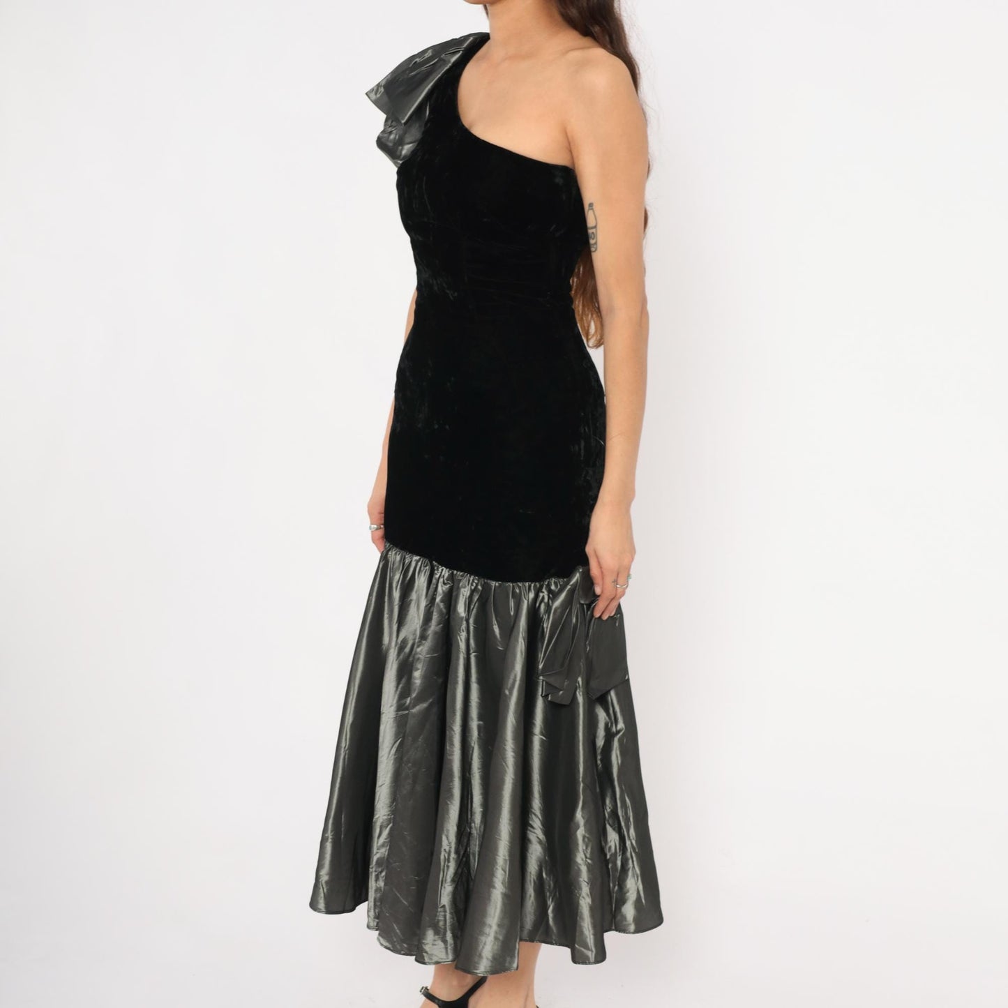 80s Alyce Designs One-Shoulder Velvet Gown Black Mermaid Hem Puff Sleeve Extra Small XS