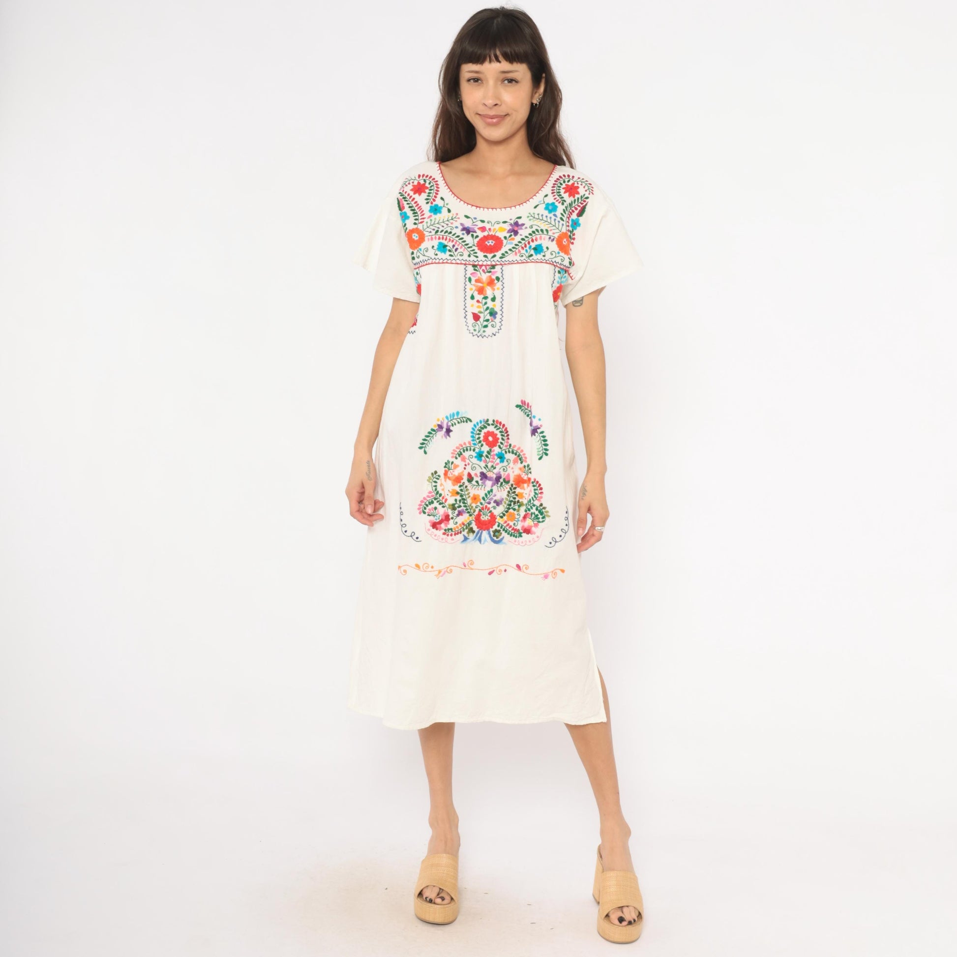 90s Mexican Puebla Embroidered Dress White Cotton Floral Midi Scoop Neck Medium M