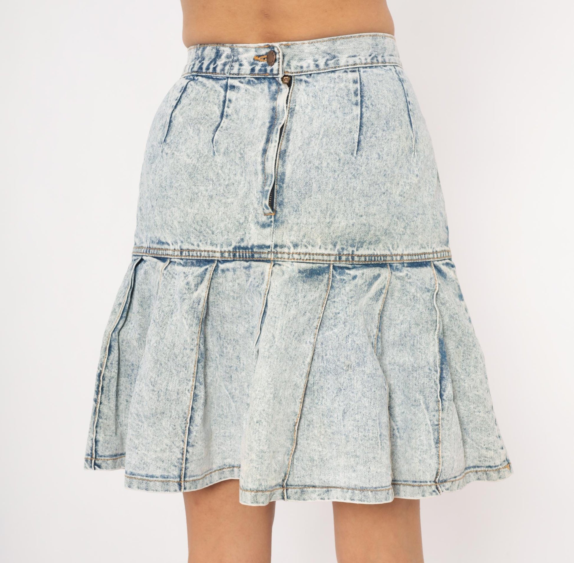 90s Free Agent Acid Wash Denim Mini Skirt Pleated Drop Waist Light Blue Small S