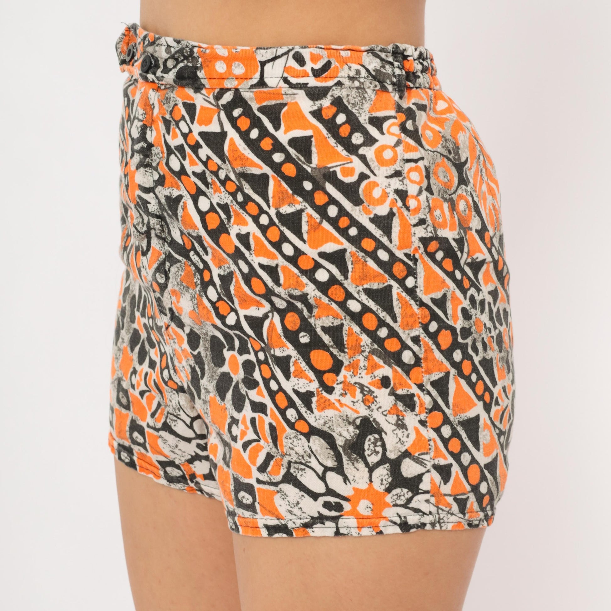 80s Gantner Psychedelic Floral Shorts Orange Black Cotton High Rise Small