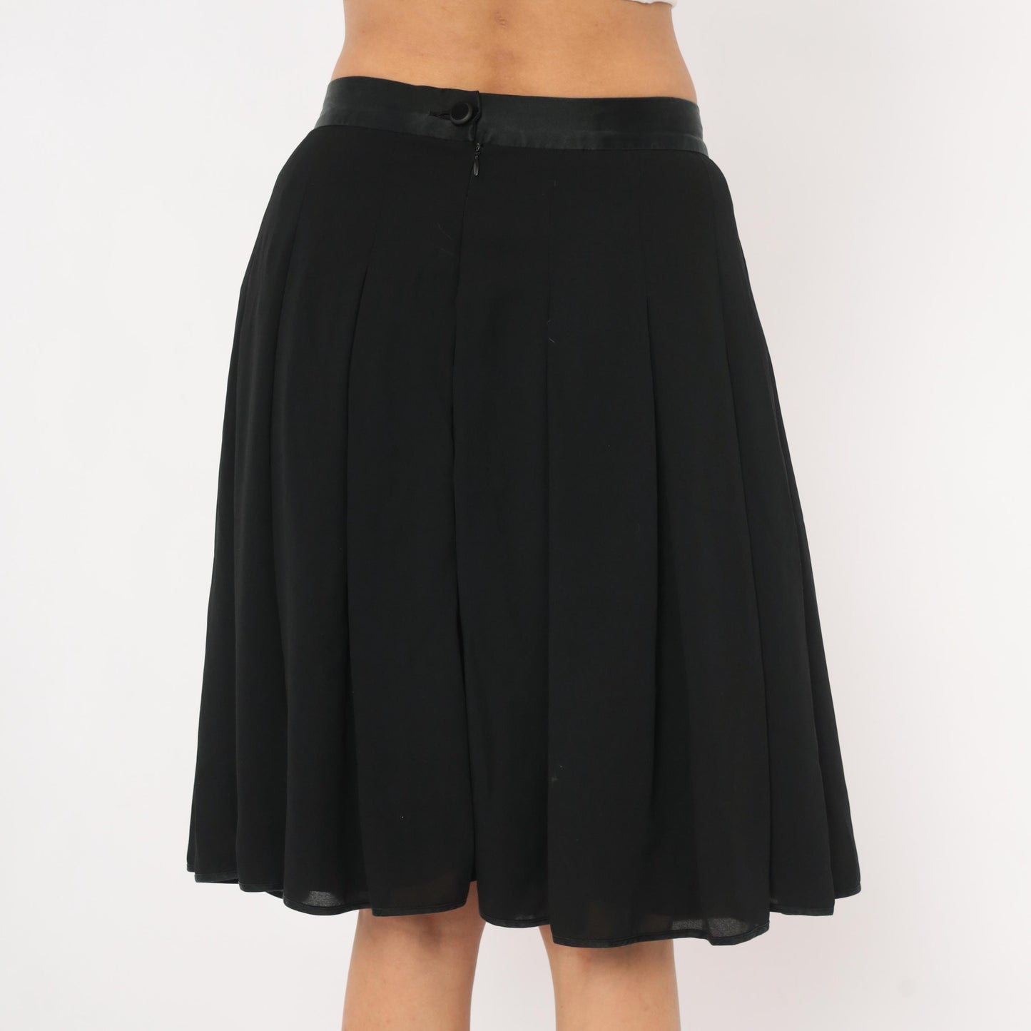 90s Liz Claiborne Black Pleated Knee Skirt A-Line Satin Waistband Large L