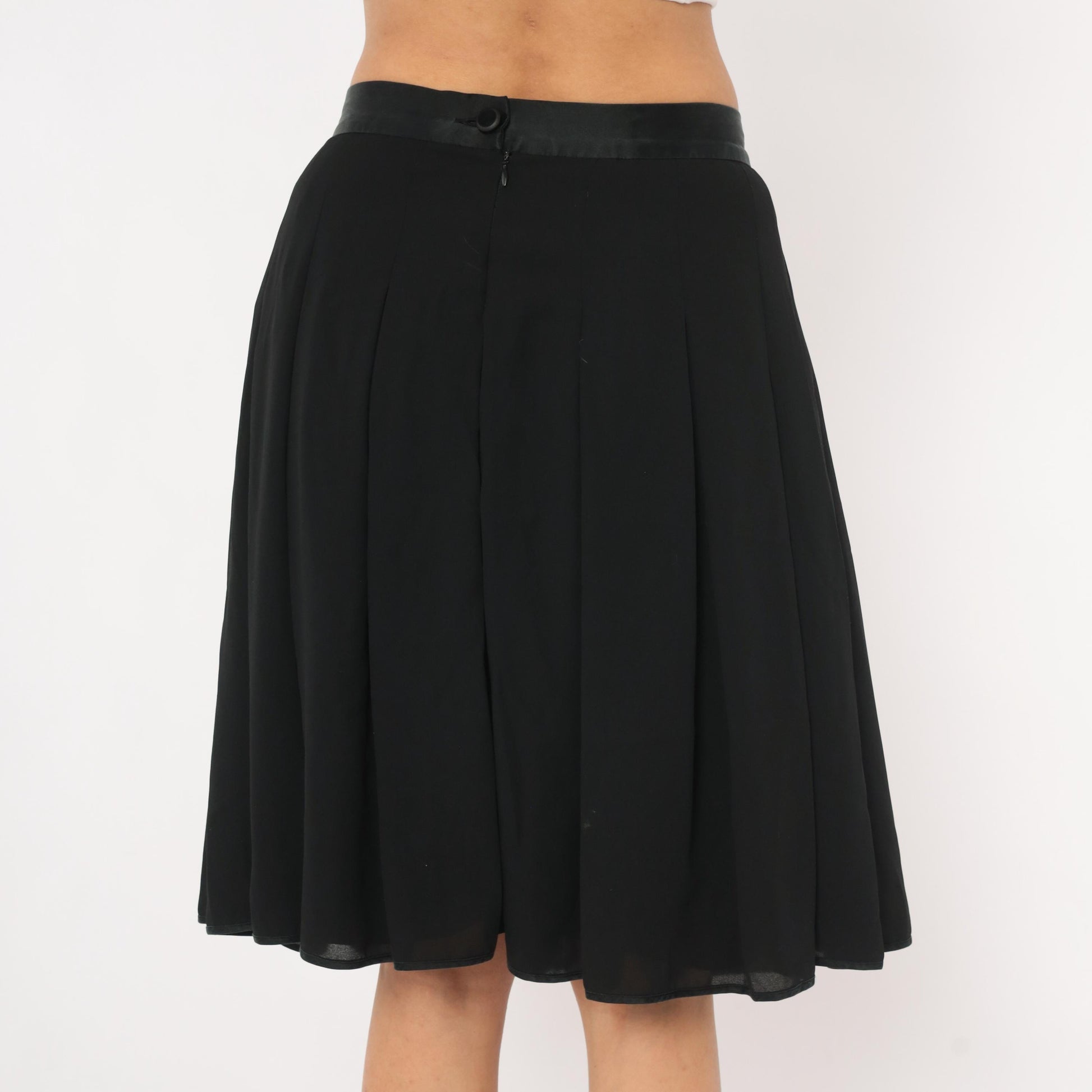 90s Liz Claiborne Black Pleated Knee Skirt A-Line Satin Waistband Large L