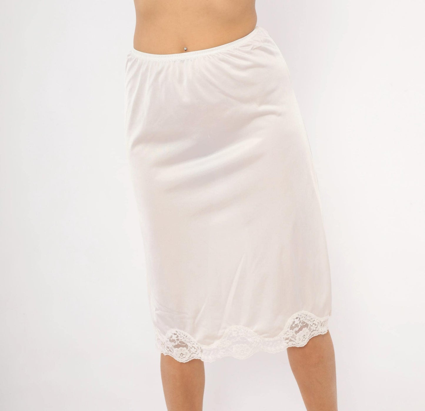 80s Adonna White Nylon Half Slip Knee-Length Lace Trim Small S