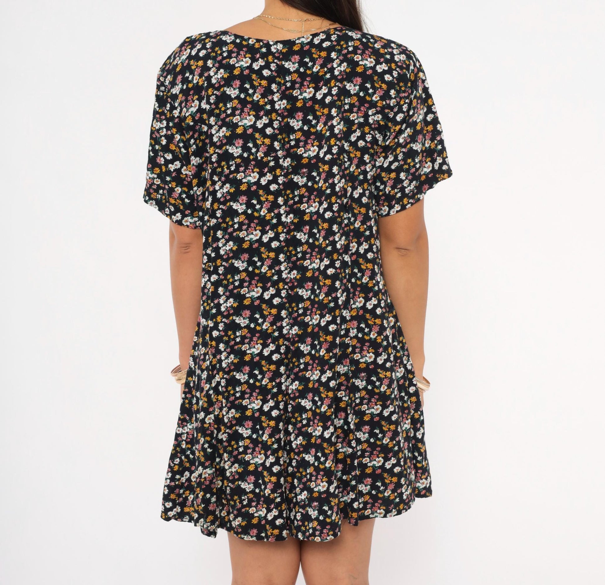 90s Center Aisle Black Floral Romper Daisy Print Rayon V-Neck Medium M