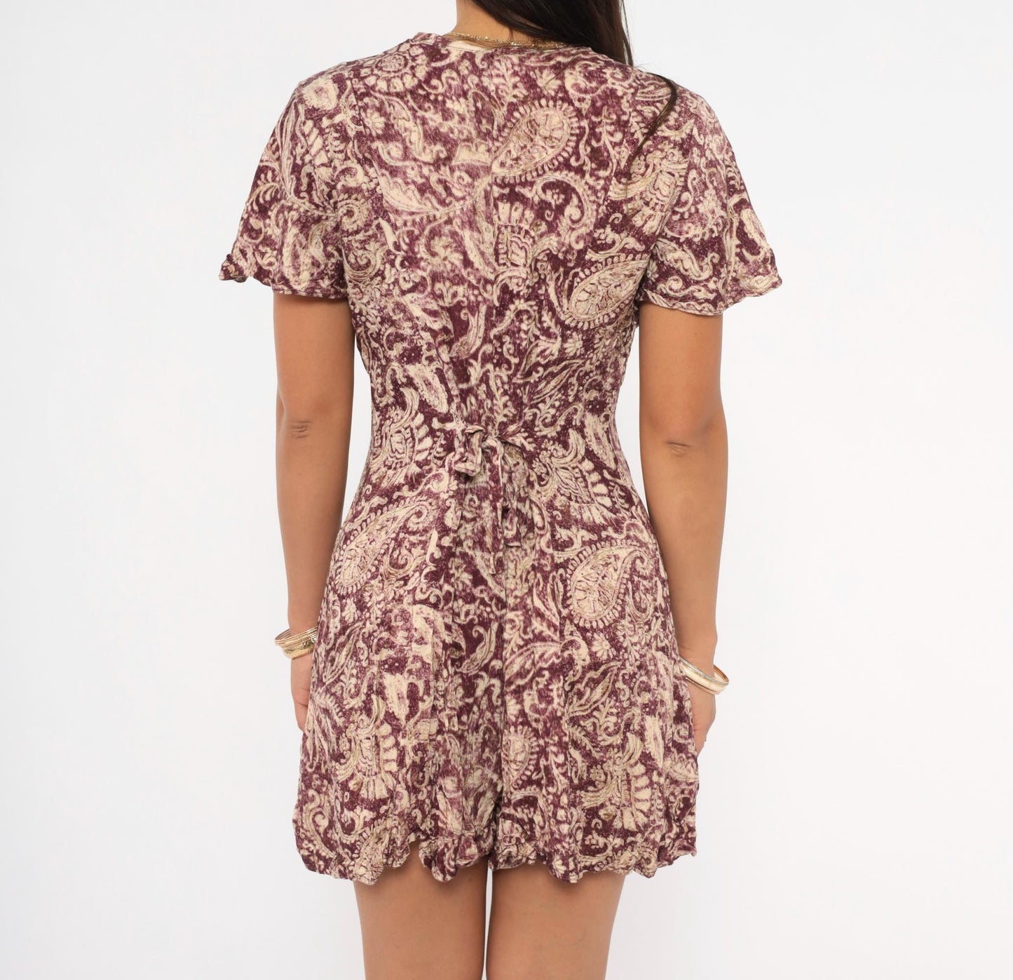 90s Caroline Wells Paisley Romper Burgundy Cream Flutter Sleeve Small