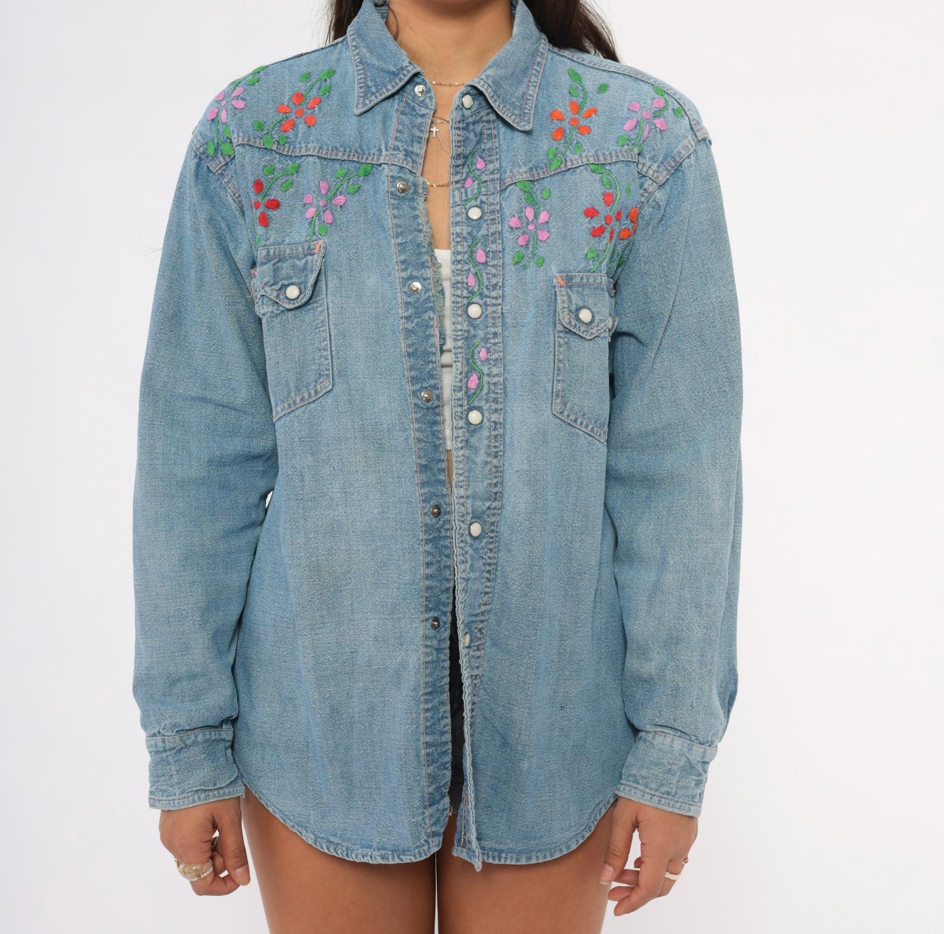 70s Light Wash Denim Western Shirt Floral Embroidered Pearl Snap Medium