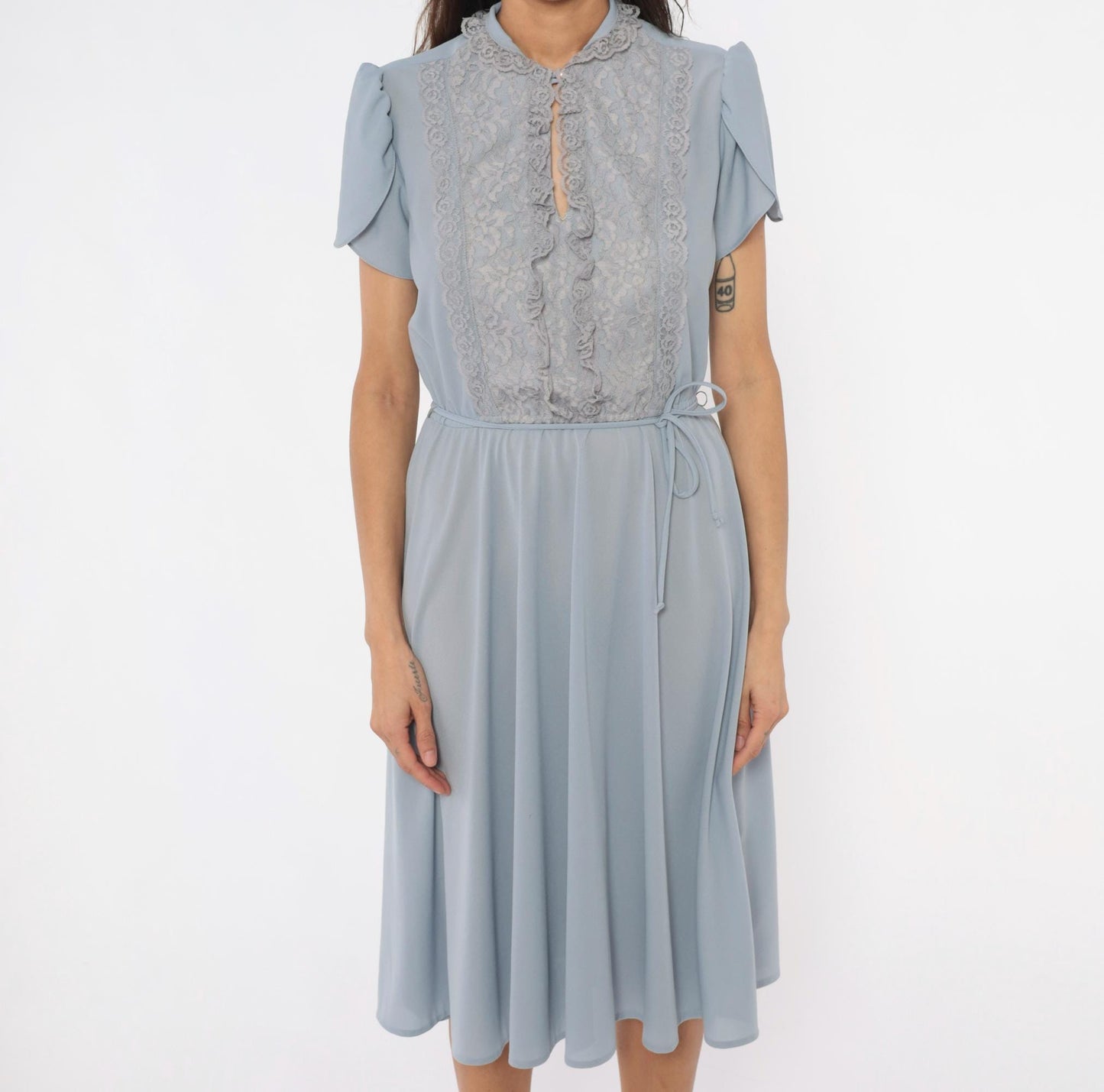 70s Powder Blue Lace Bib Midi Dress Puff Sleeve Keyhole Neckline Medium