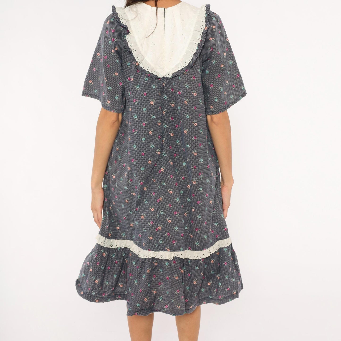 80s Slate Blue Calico Floral Eyelet Bib Prairie Dress Cotton Small