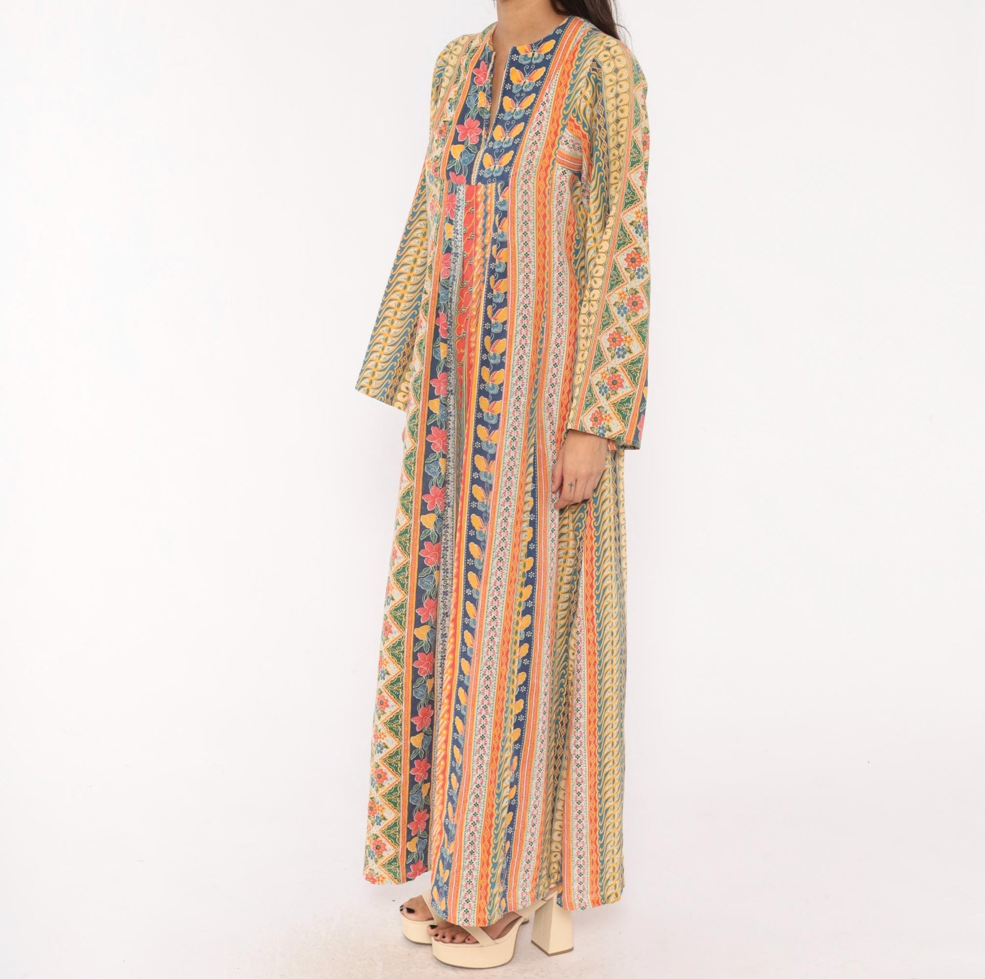 70s Frances Decourcy Batik Caftan Cotton Maxi Dress Floral Butterfly Print Multicolor Medium